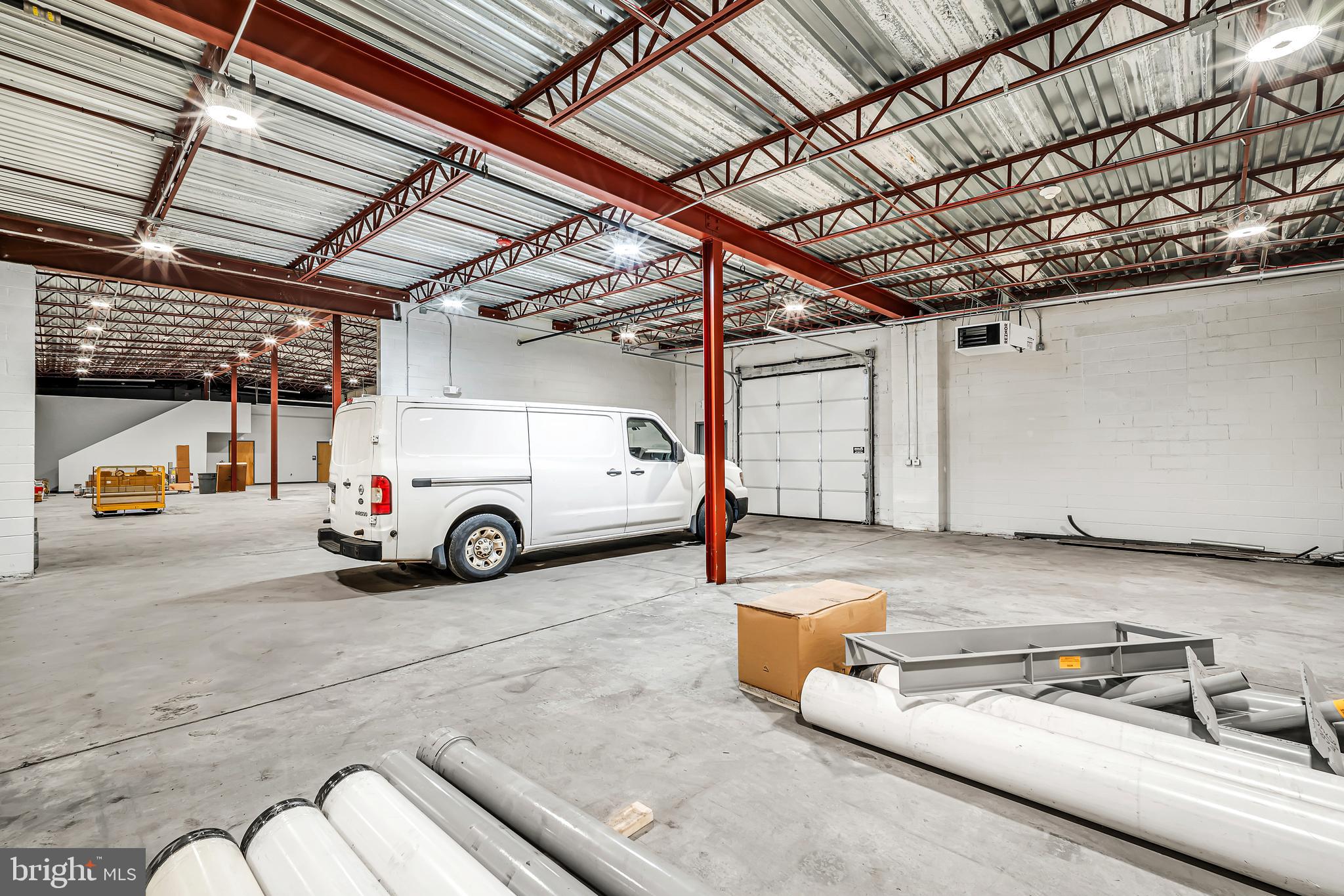 SOMERTON - Commercial Lease