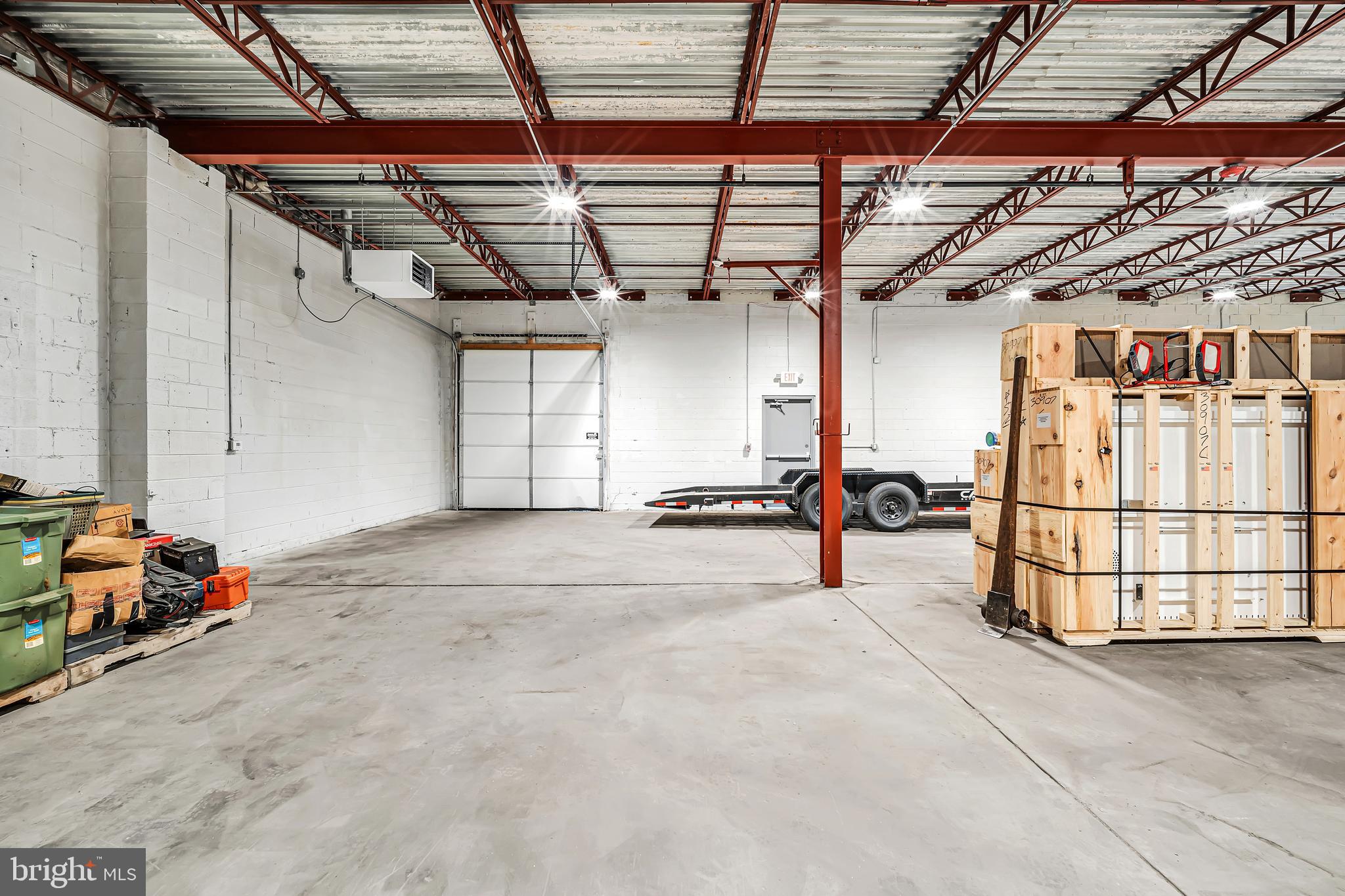 SOMERTON - Commercial Lease