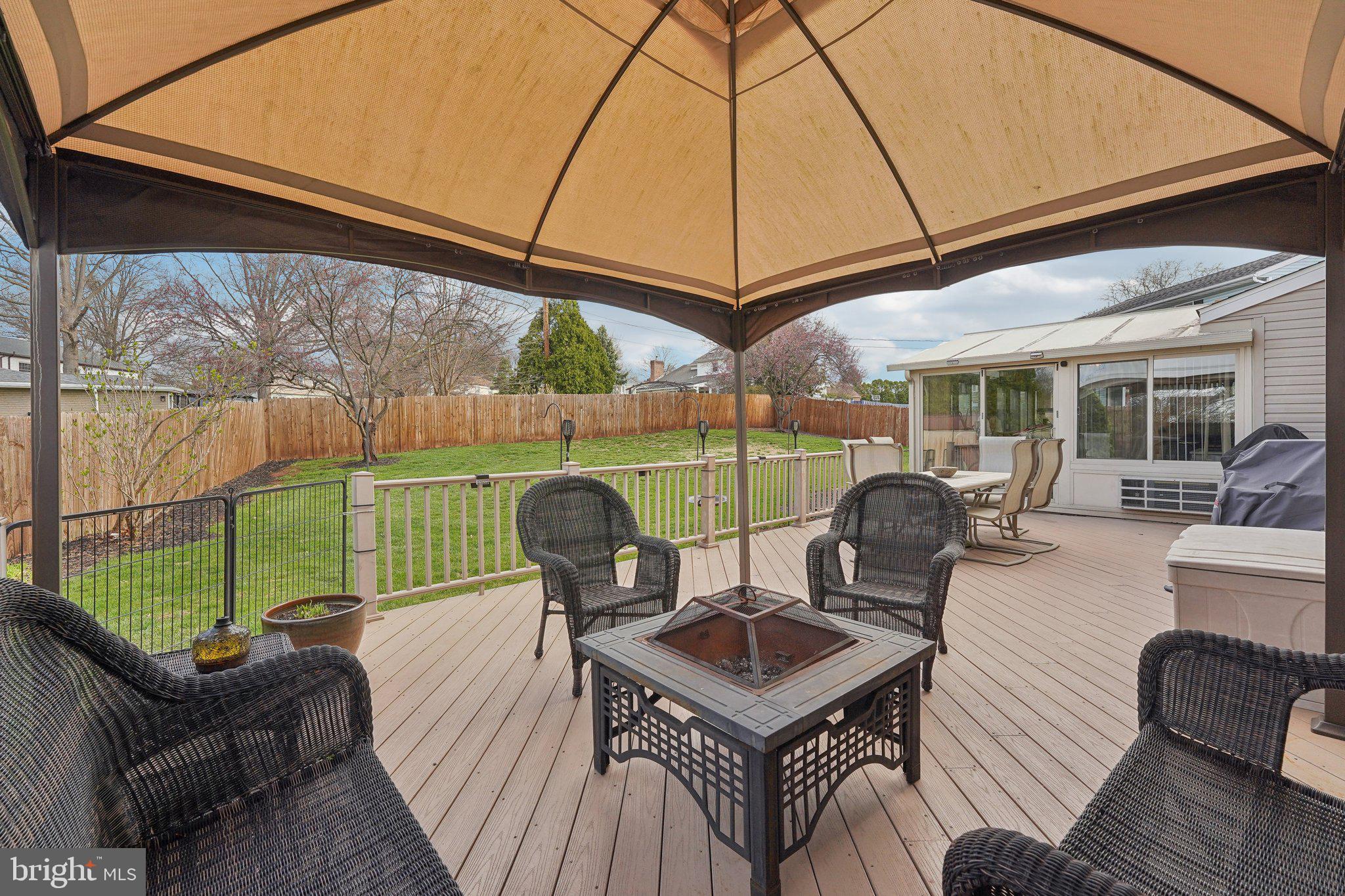 AMITY GARDENS - Residential