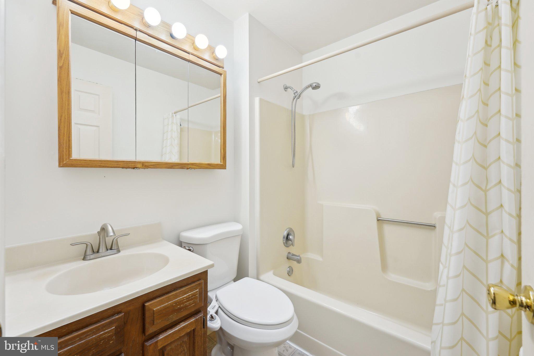 AMITY GARDENS - Residential