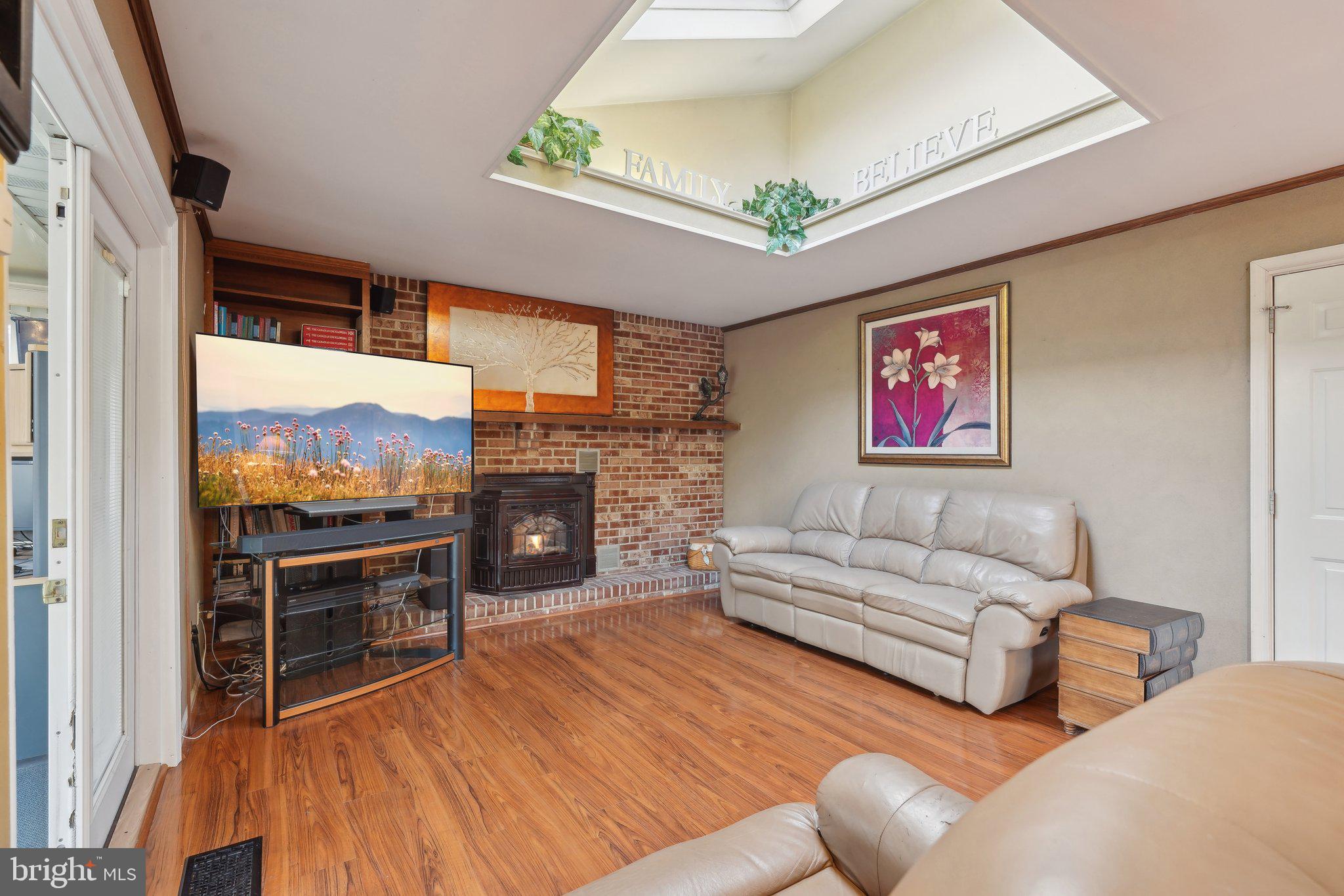 AMITY GARDENS - Residential