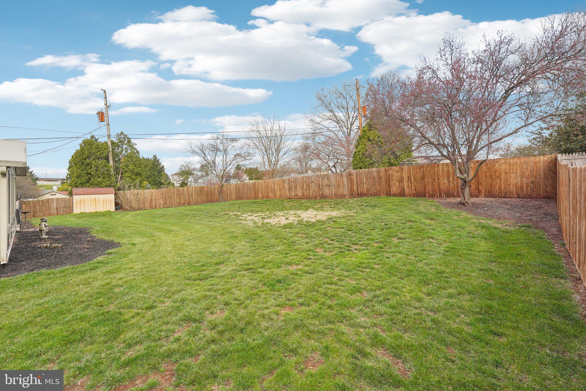 AMITY GARDENS - Residential