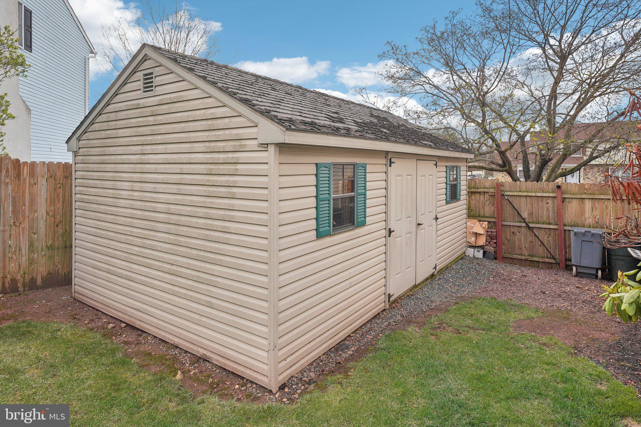 AMITY GARDENS - Residential