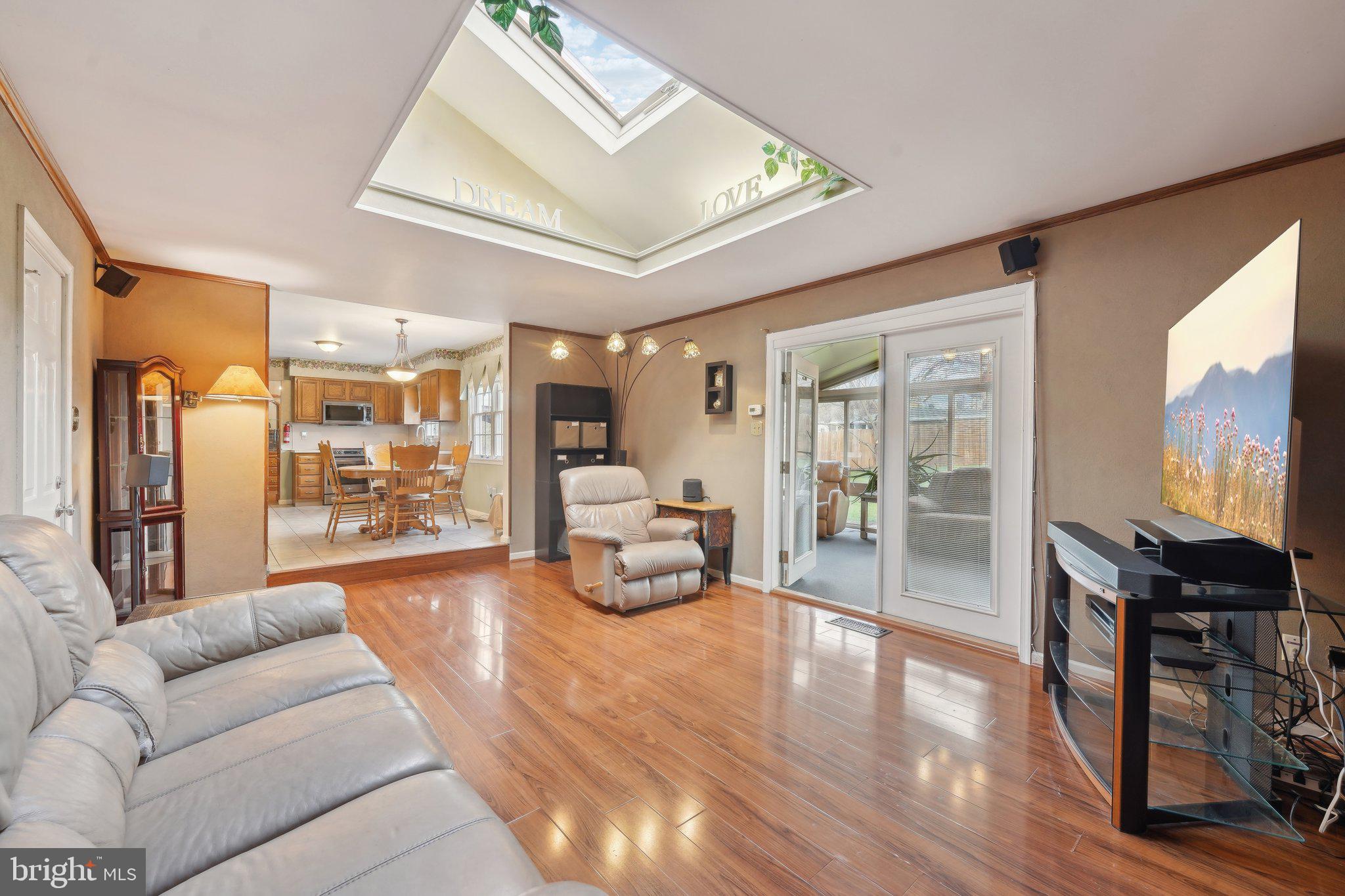 AMITY GARDENS - Residential