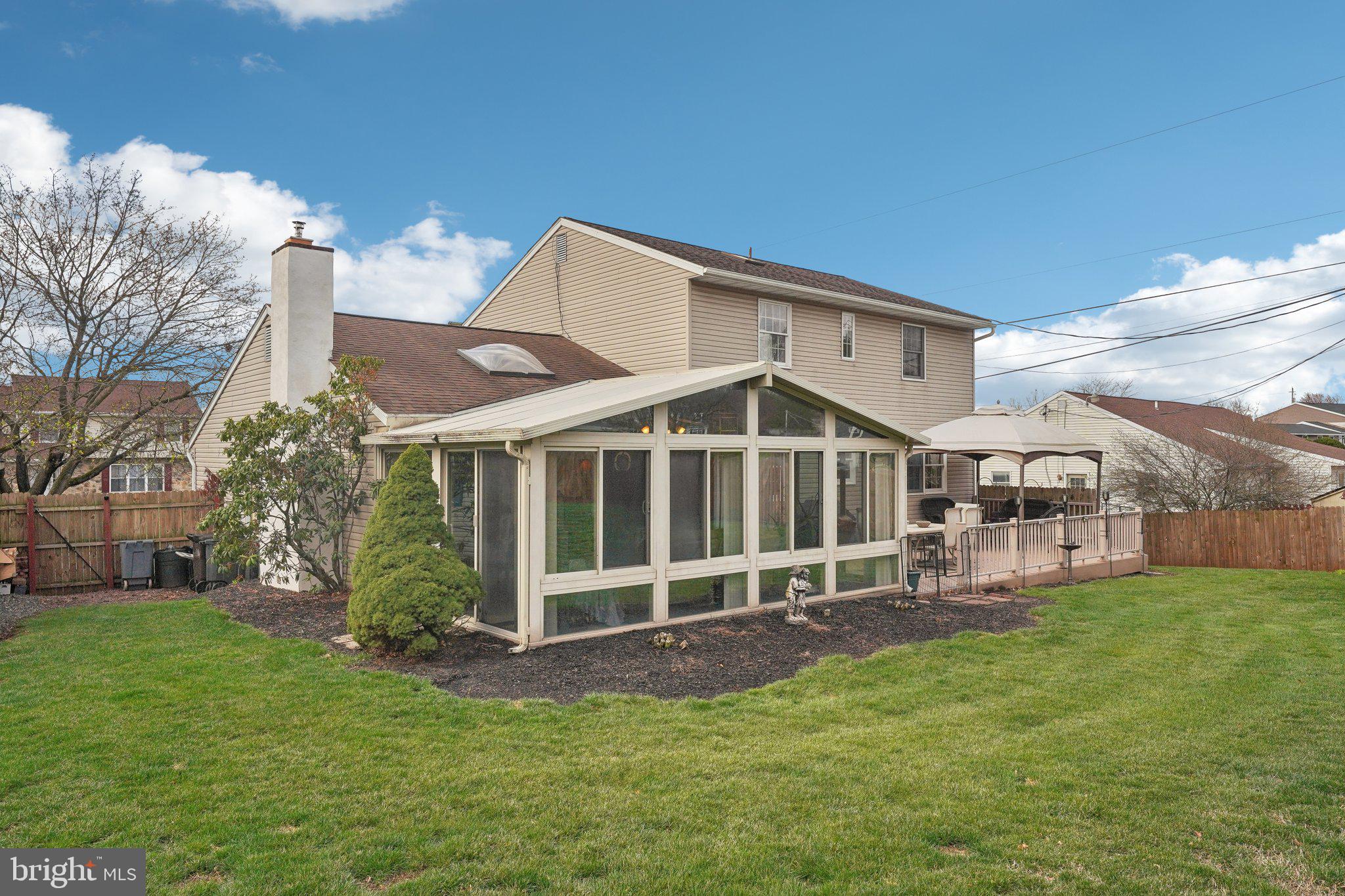 AMITY GARDENS - Residential