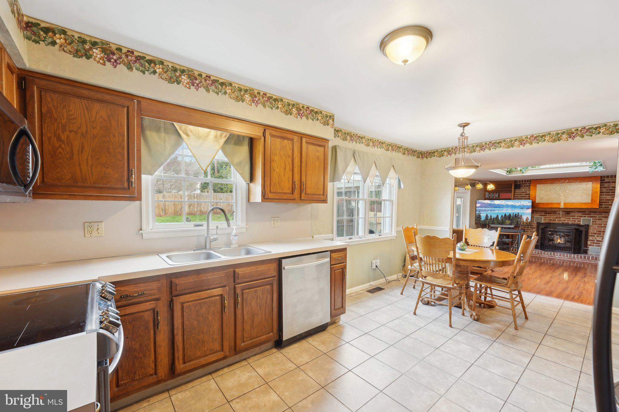 AMITY GARDENS - Residential