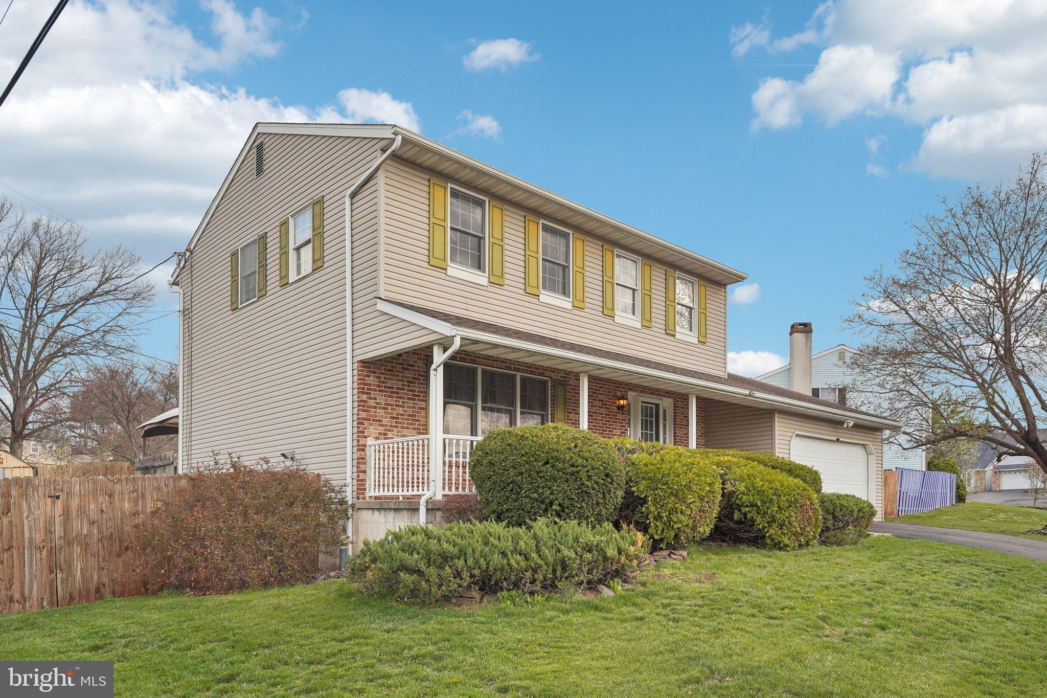 AMITY GARDENS - Residential