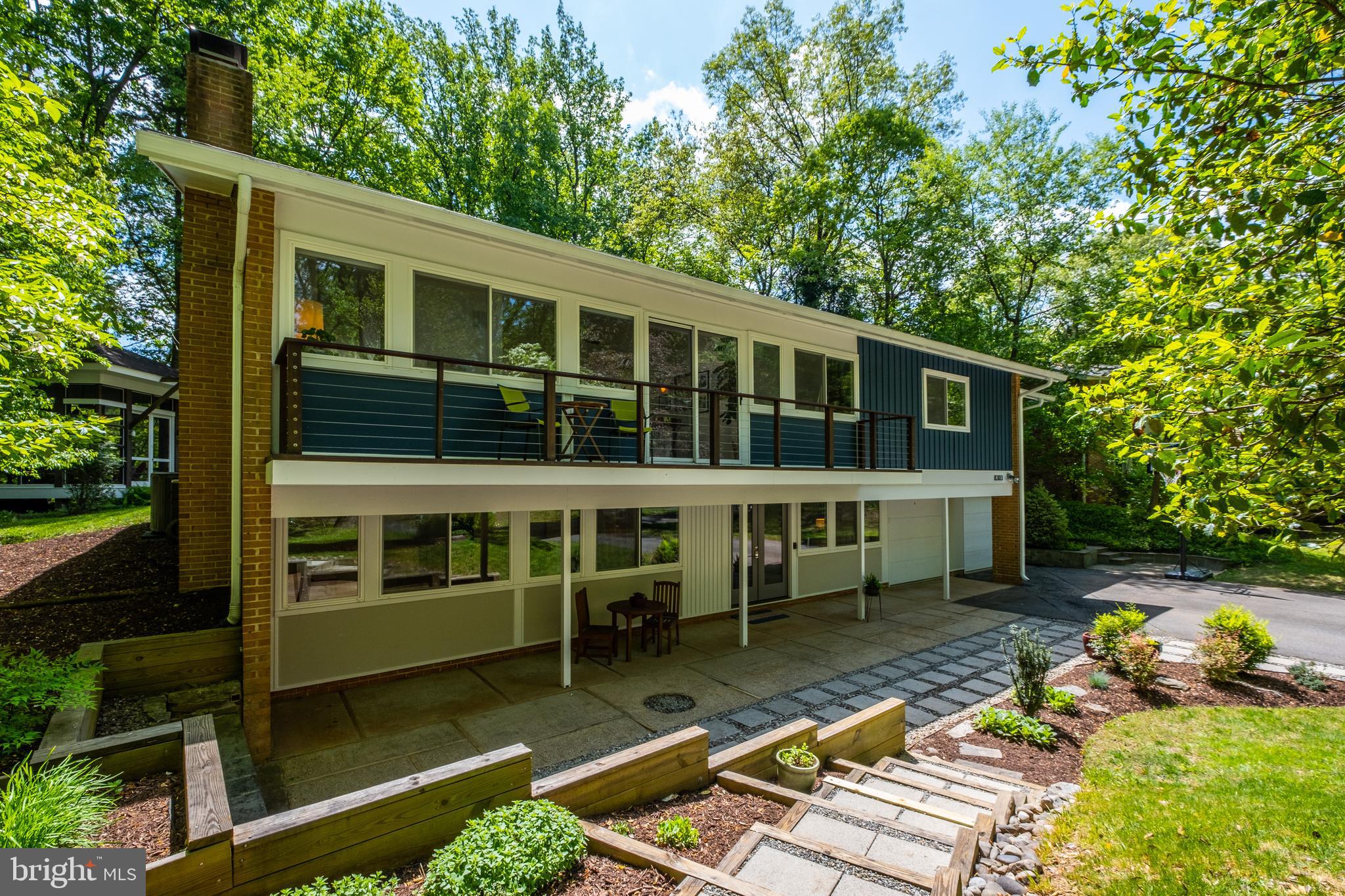 CARDEROCK SPRINGS - Residential