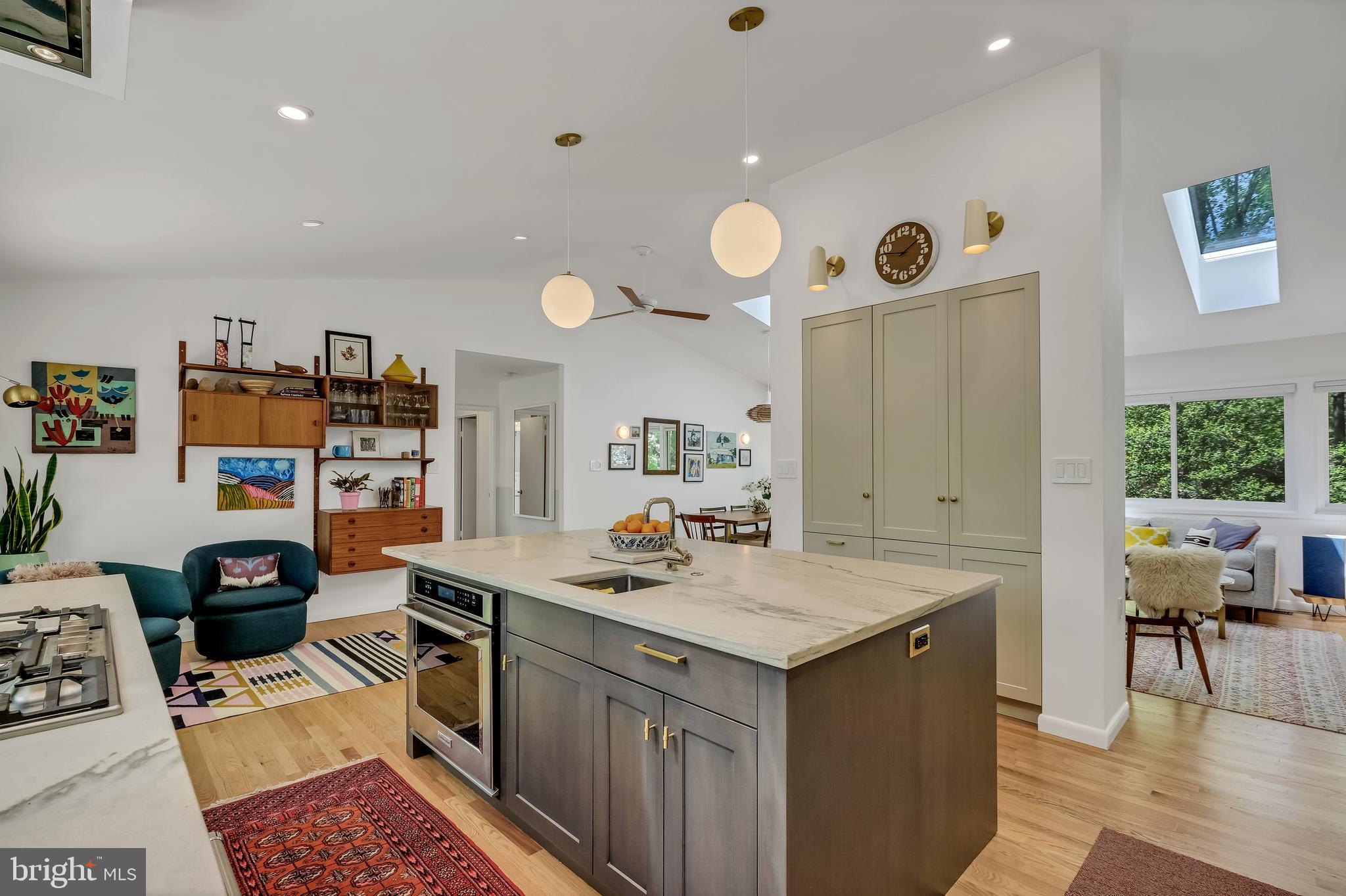 CARDEROCK SPRINGS - Residential