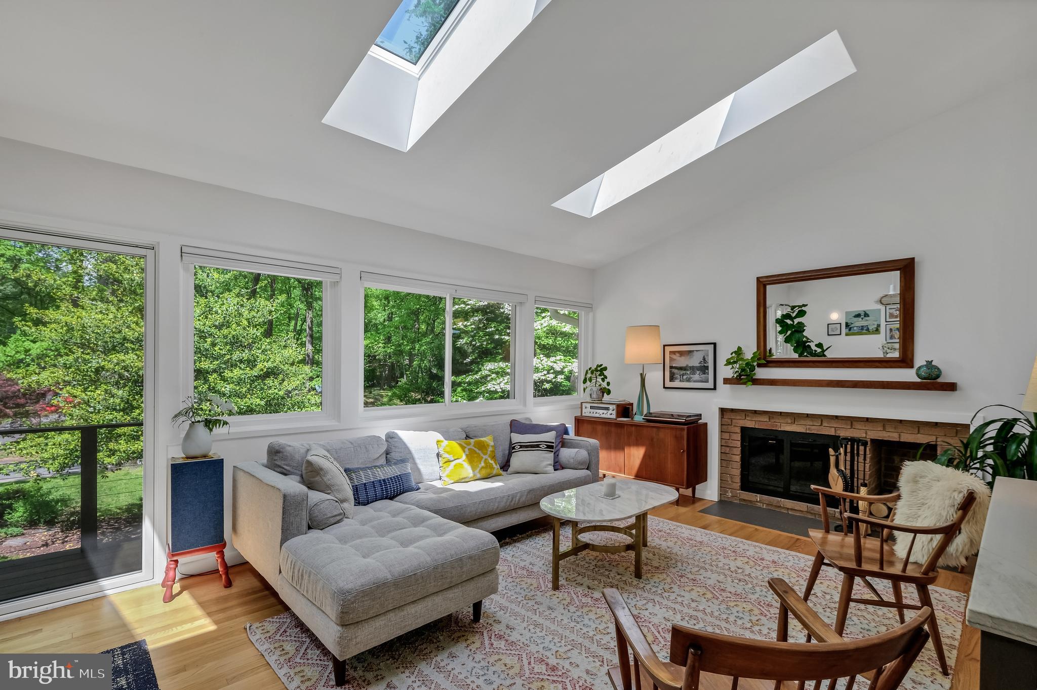 CARDEROCK SPRINGS - Residential