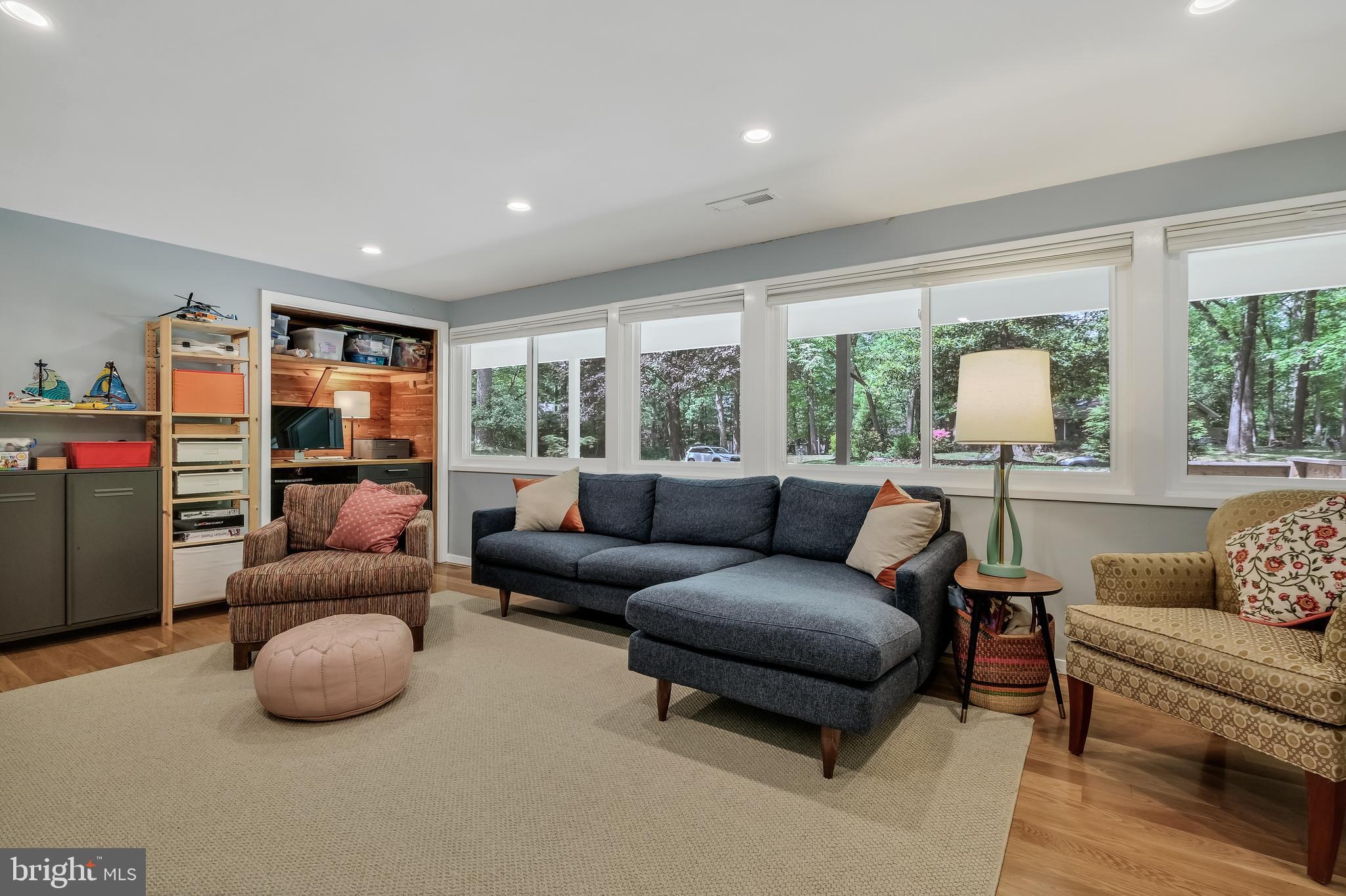 CARDEROCK SPRINGS - Residential