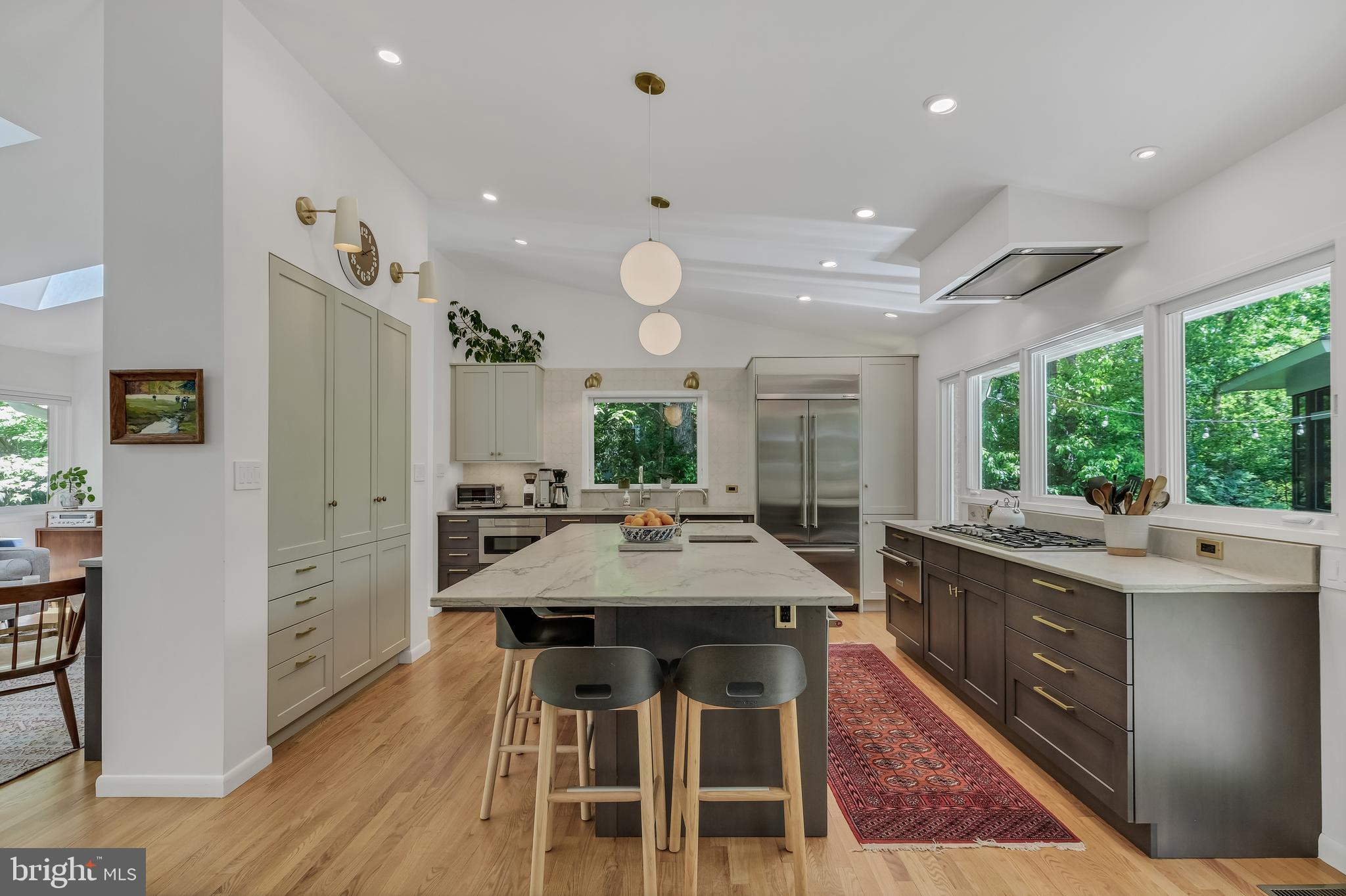 CARDEROCK SPRINGS - Residential