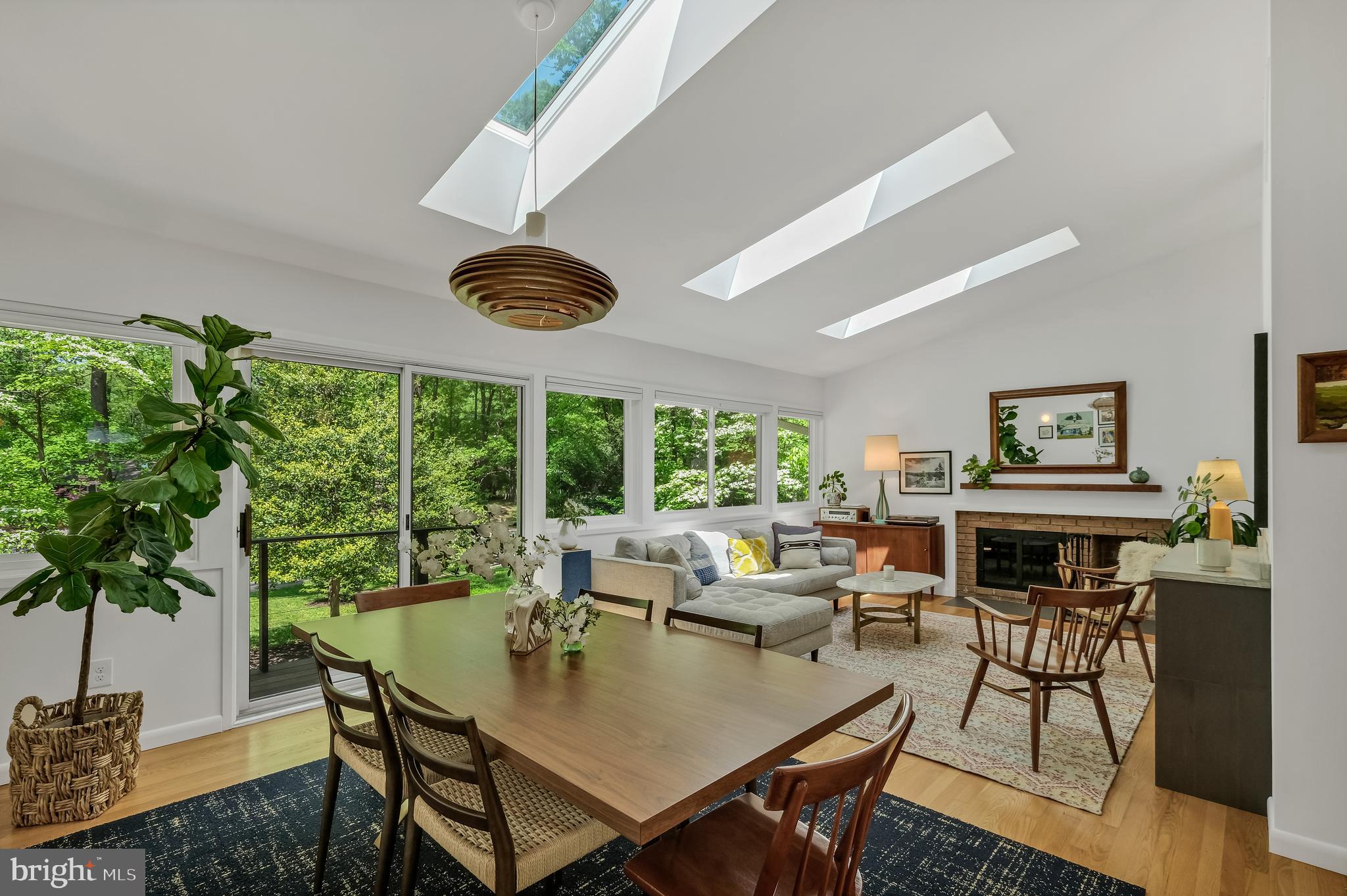 CARDEROCK SPRINGS - Residential