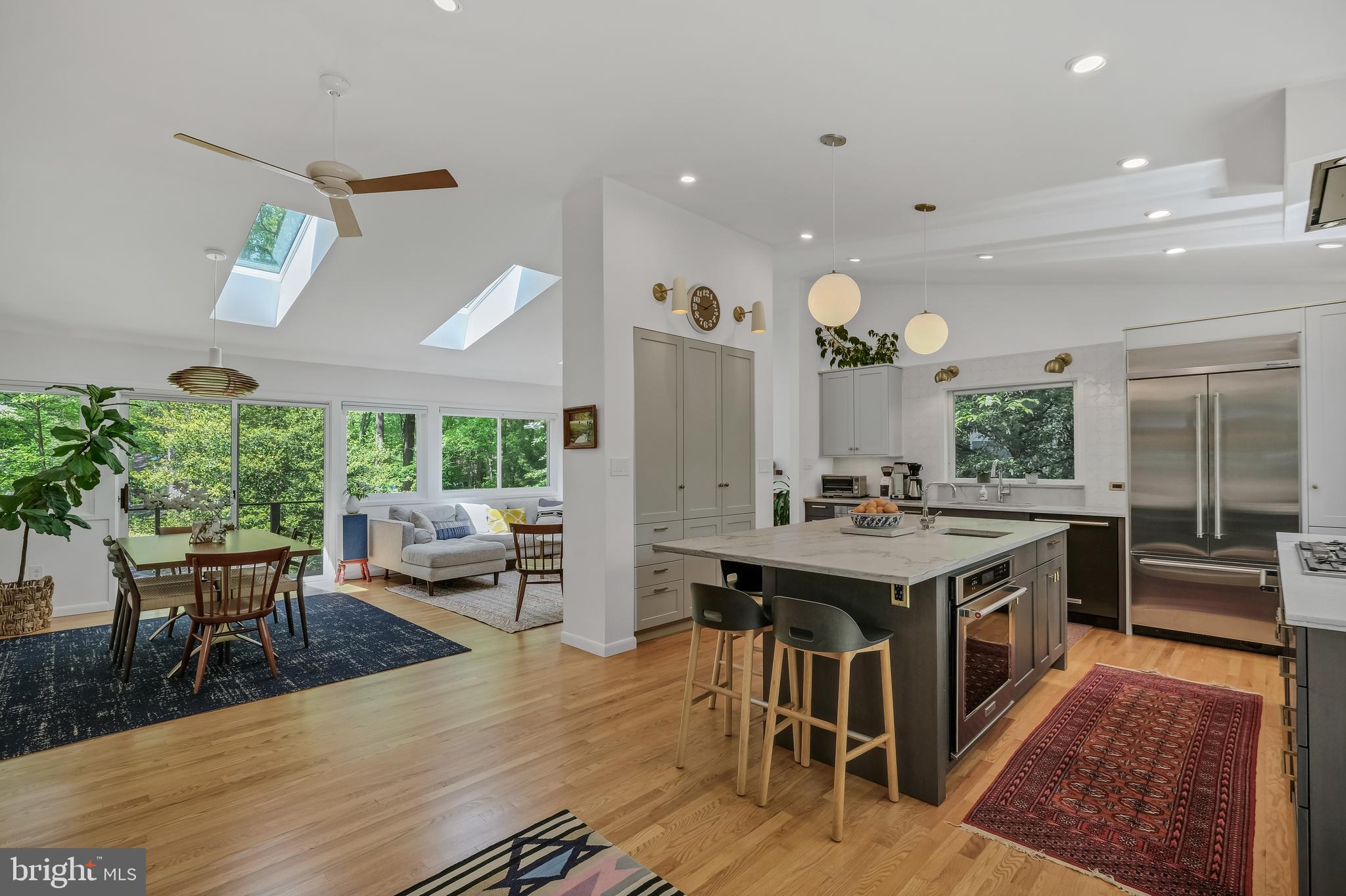 CARDEROCK SPRINGS - Residential