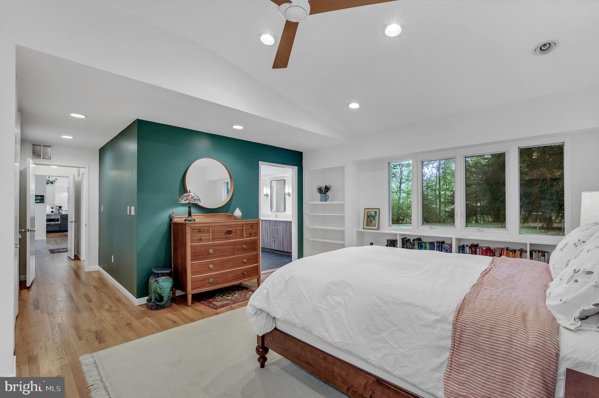 CARDEROCK SPRINGS - Residential