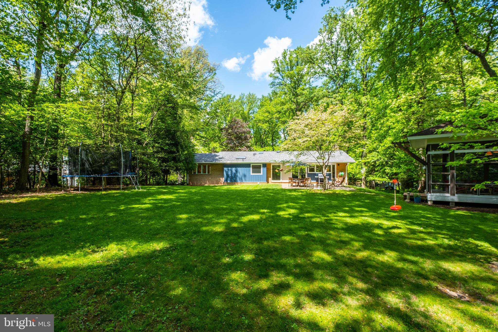 CARDEROCK SPRINGS - Residential