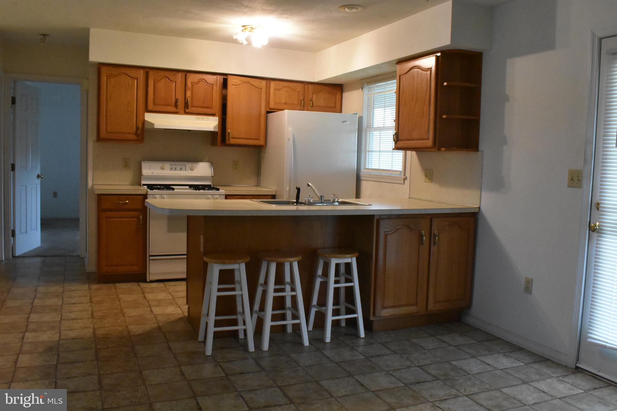 SHERRY VILLAGE - Residential