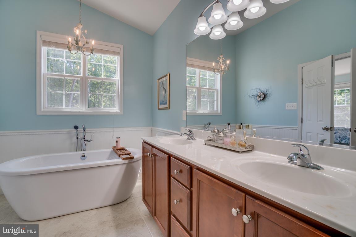 GROUSE POINTE - Residential