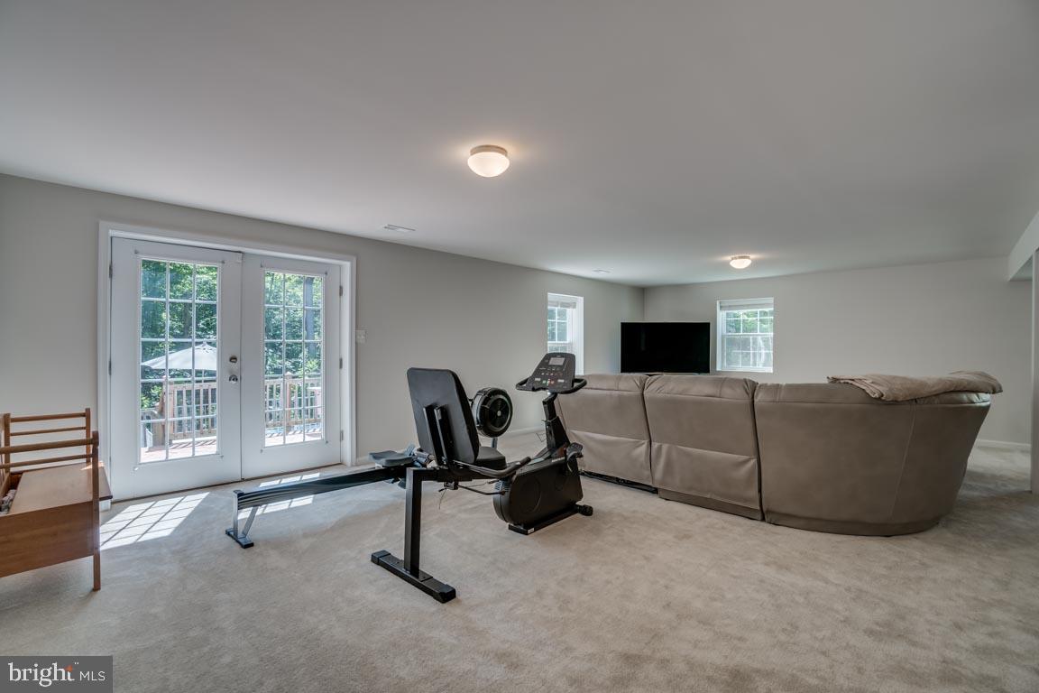 GROUSE POINTE - Residential