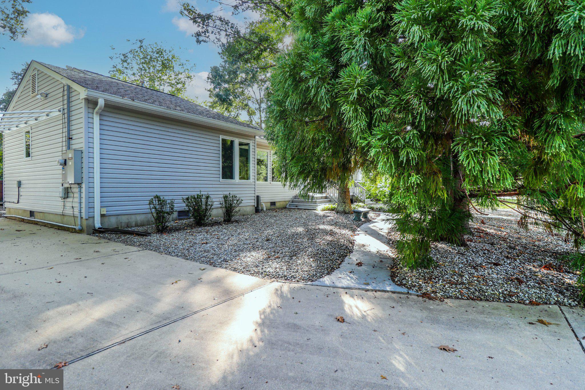 511 CONIFER DRIVE