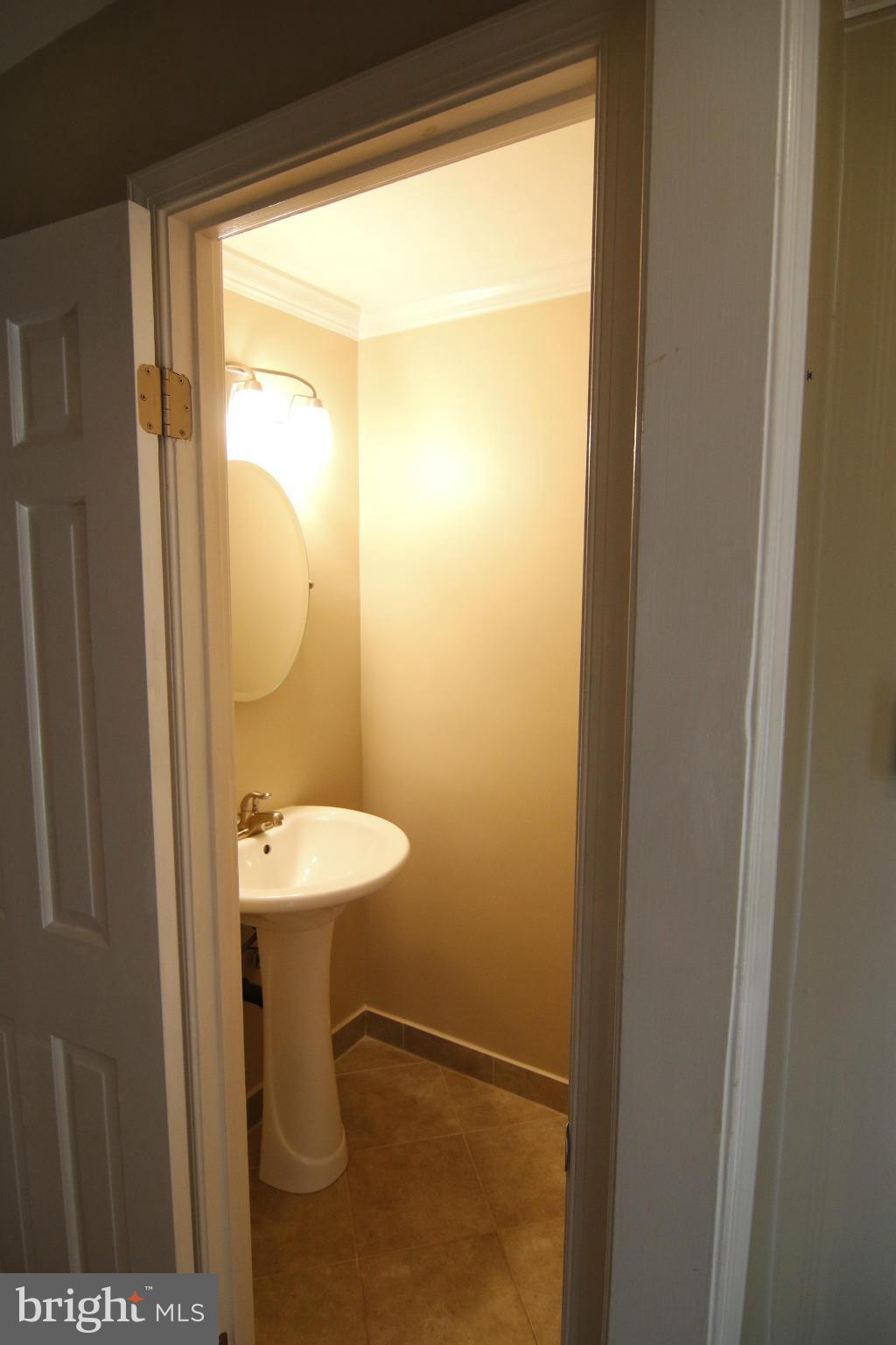 FALLS PLACE TOWNHOUSES - Residential