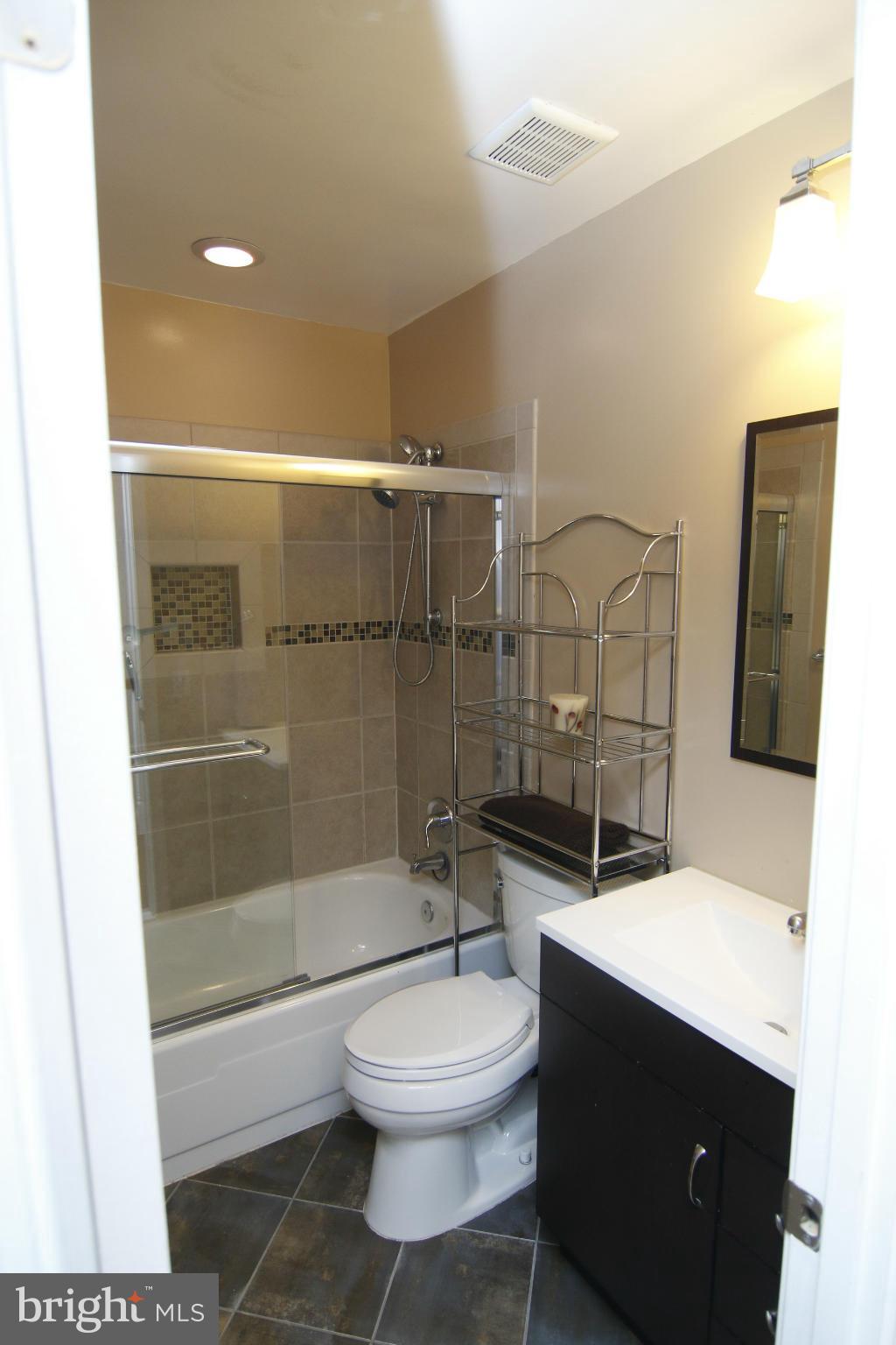 FALLS PLACE TOWNHOUSES - Residential