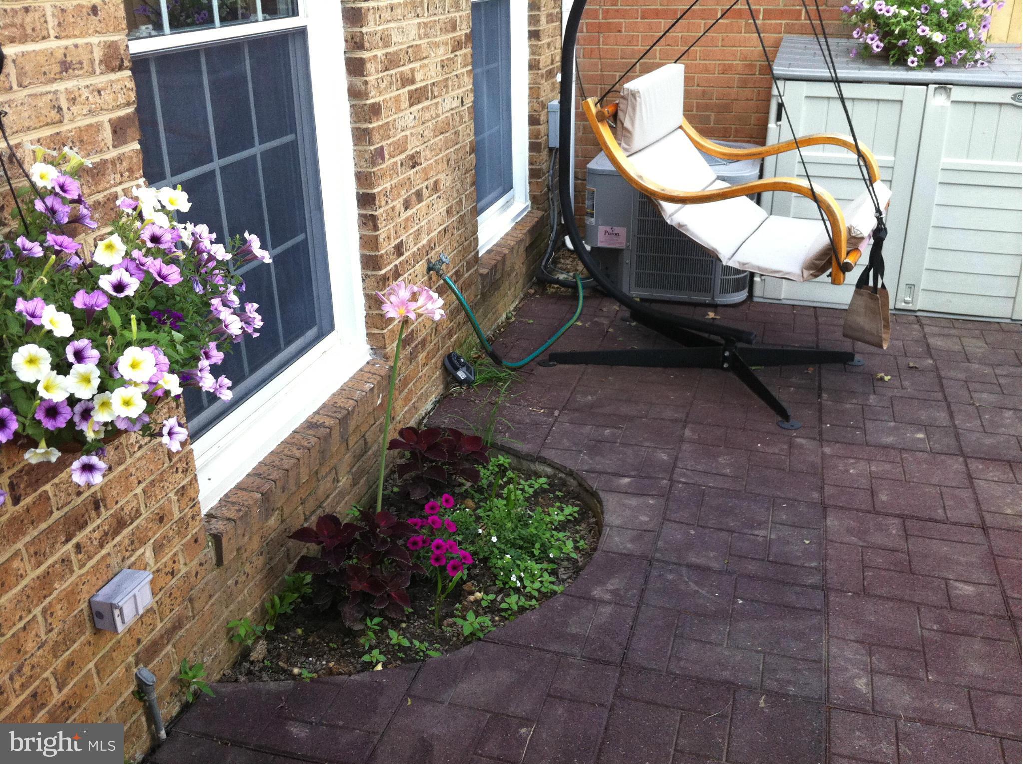 FALLS PLACE TOWNHOUSES - Residential