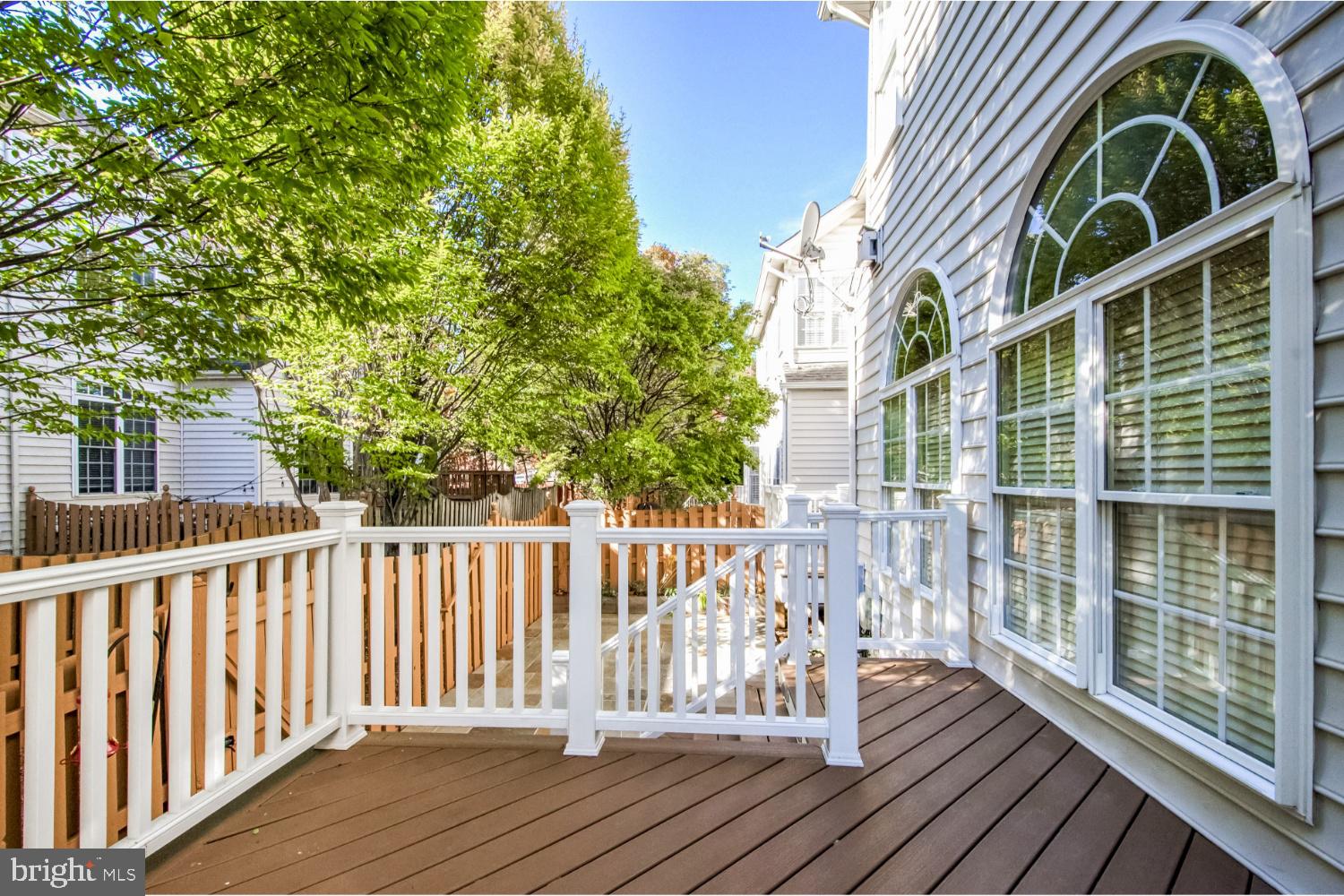 LAING AT GOVERNOR SQUARE - Residential