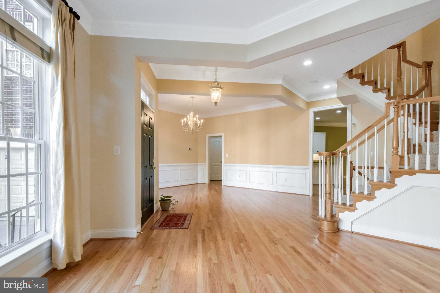 LAING AT GOVERNOR SQUARE - Residential