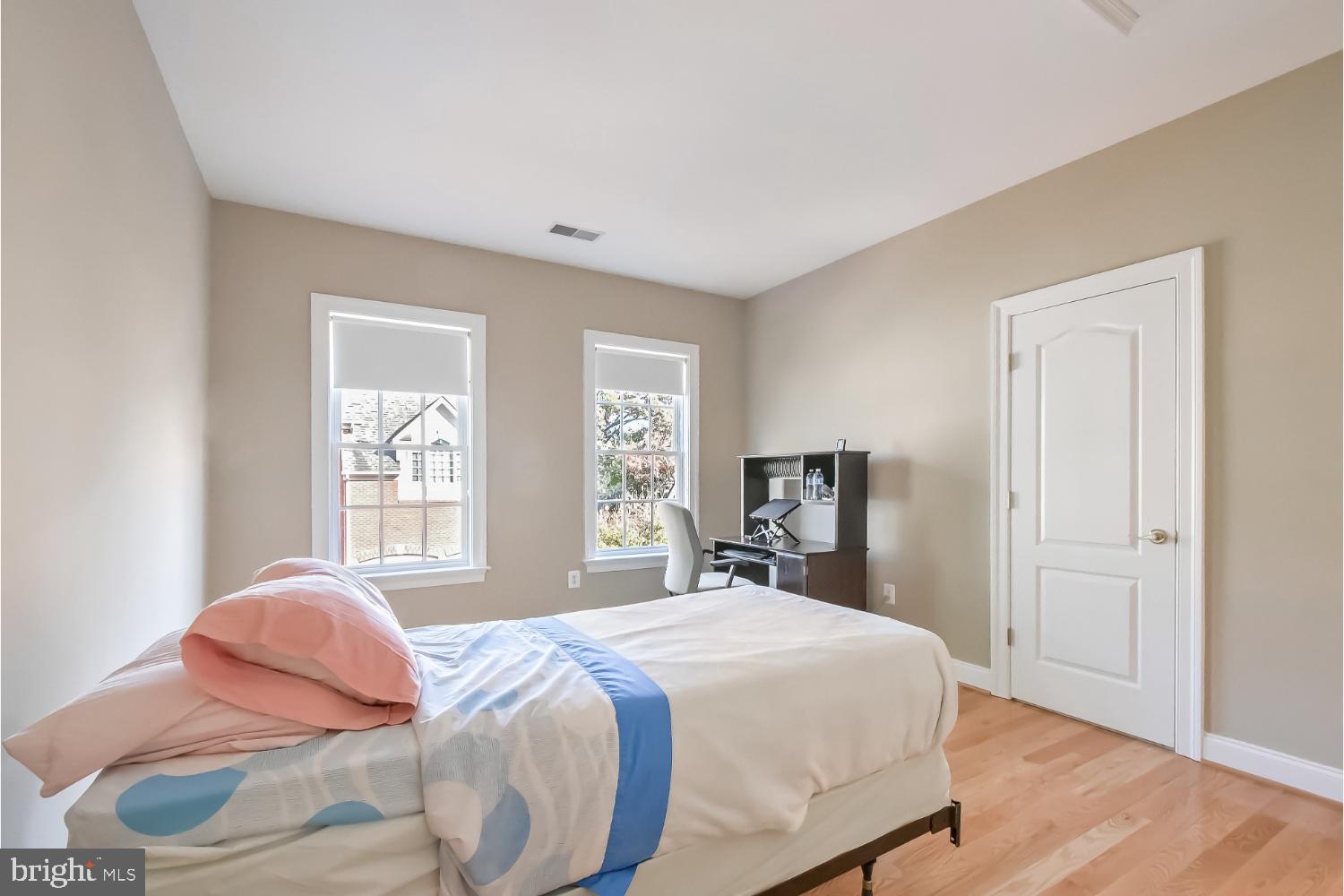 LAING AT GOVERNOR SQUARE - Residential