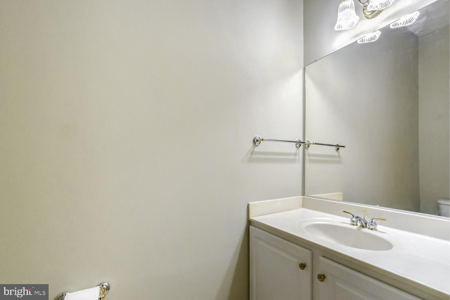 LAING AT GOVERNOR SQUARE - Residential