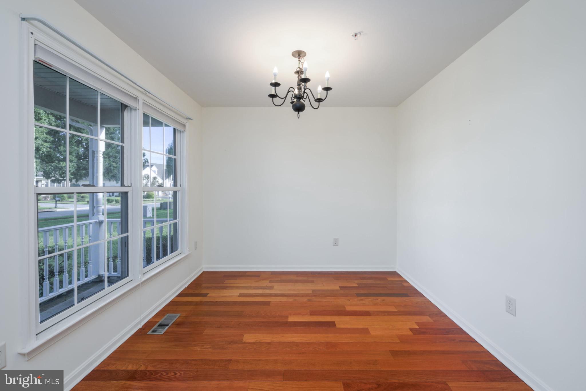 SLEEPY HOLLOW - Residential