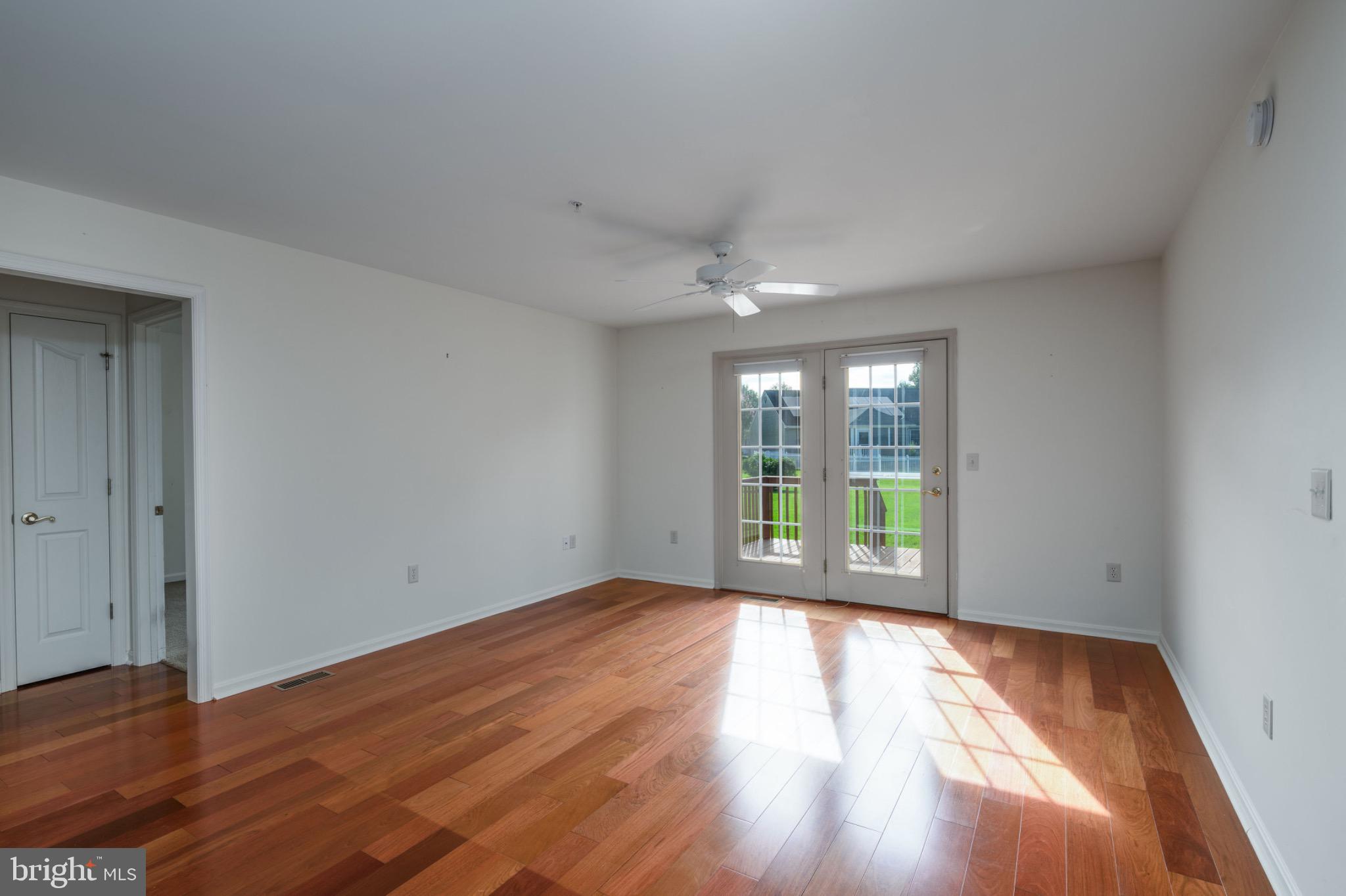 SLEEPY HOLLOW - Residential