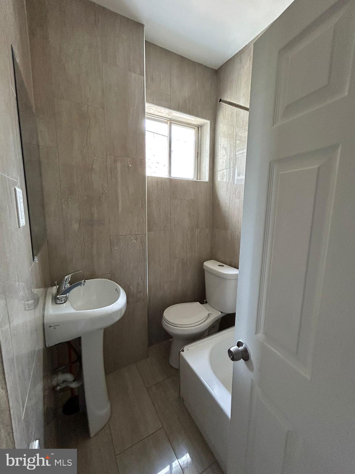 ALLEGHENY WEST - Residential Lease