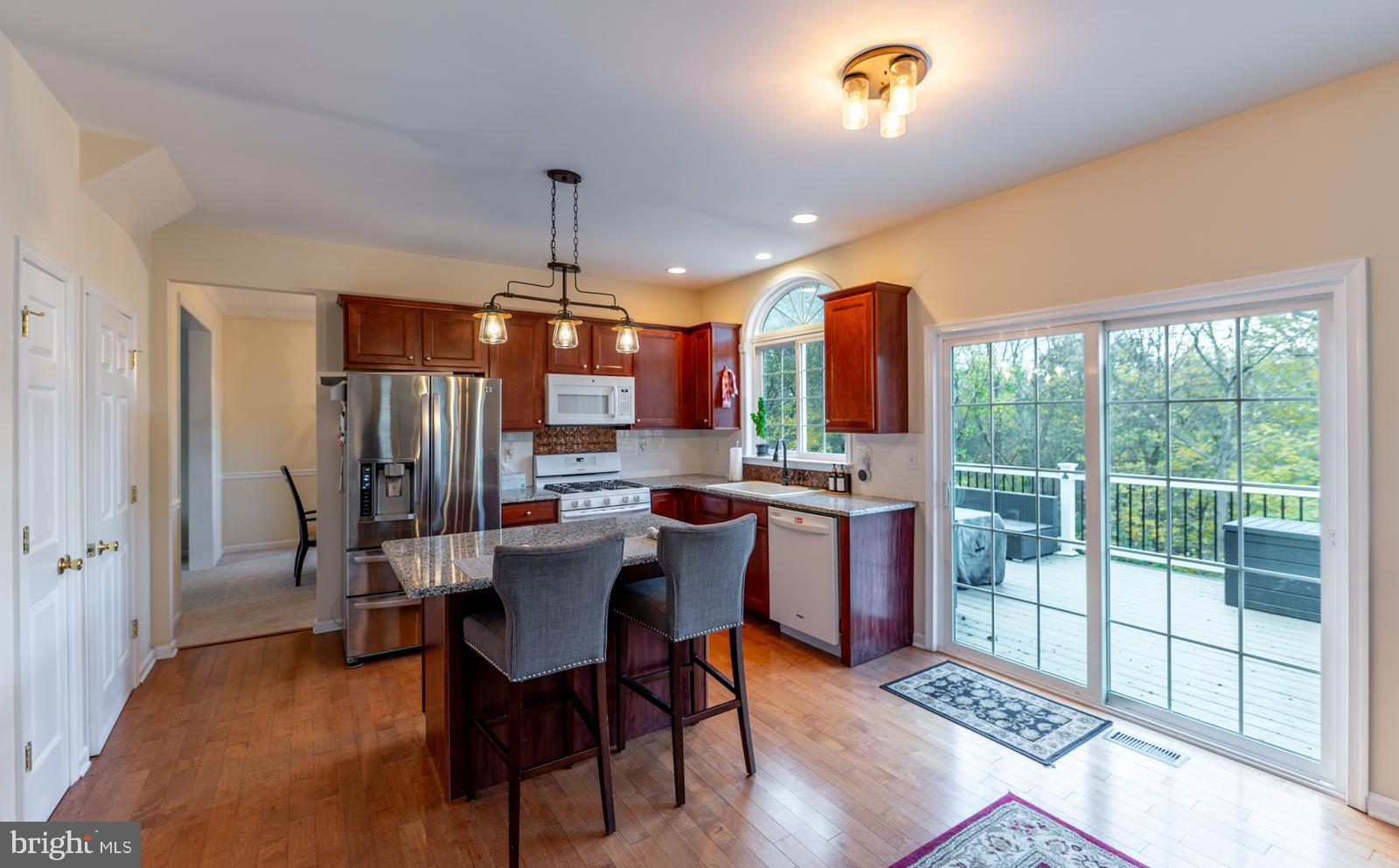 CHESTNUT GROVE - Residential