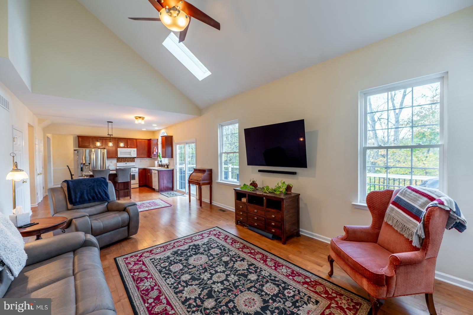 CHESTNUT GROVE - Residential