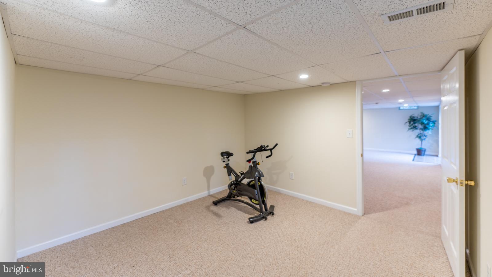 CHESTNUT GROVE - Residential