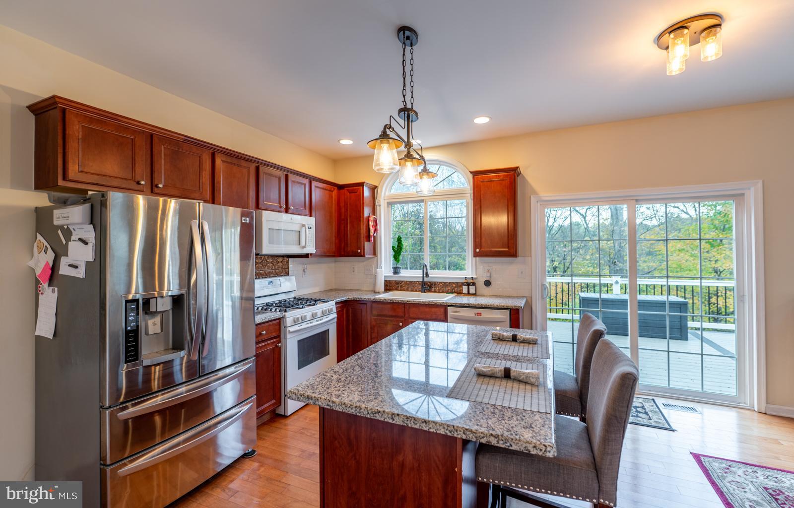 CHESTNUT GROVE - Residential