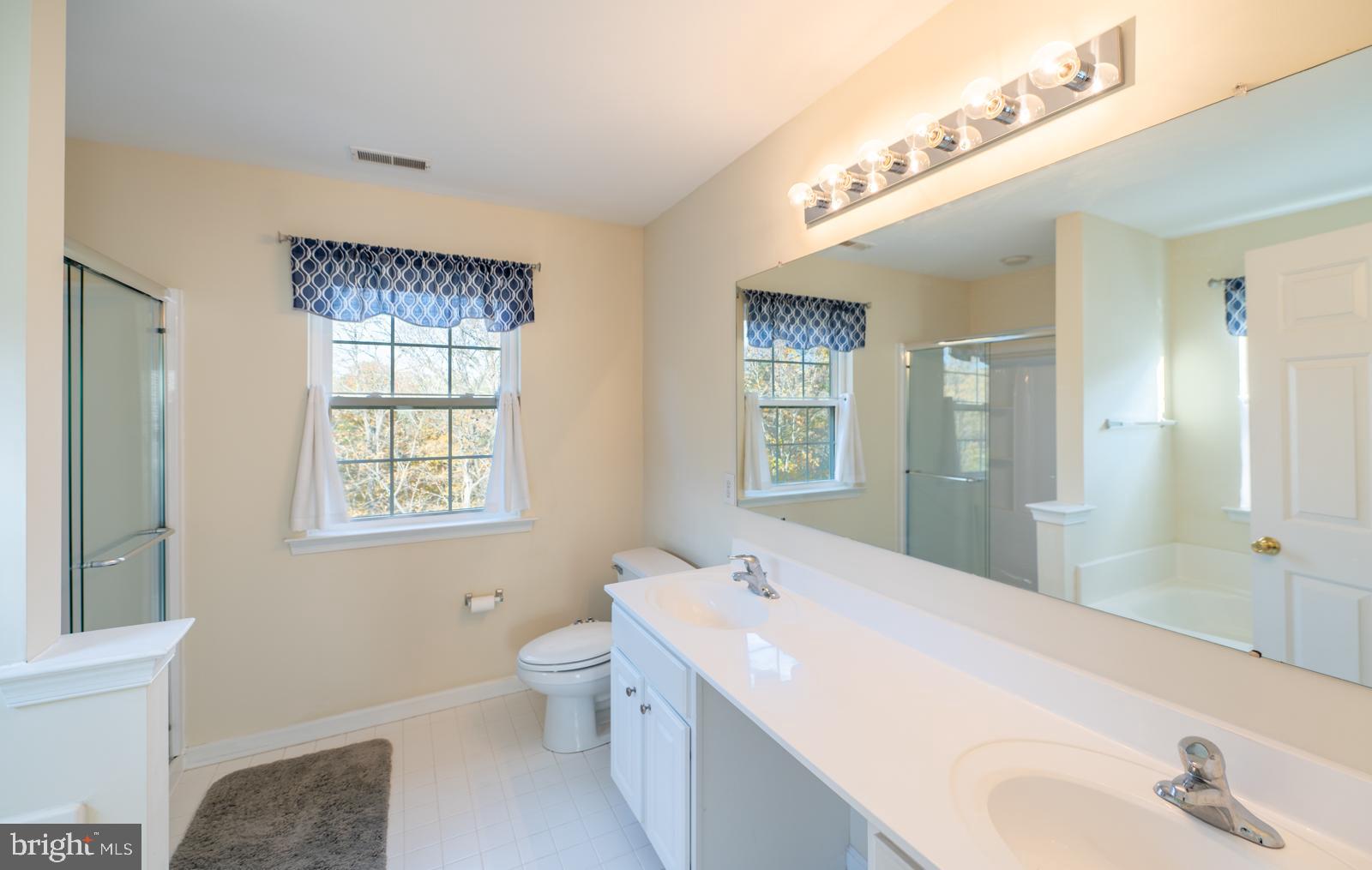 CHESTNUT GROVE - Residential