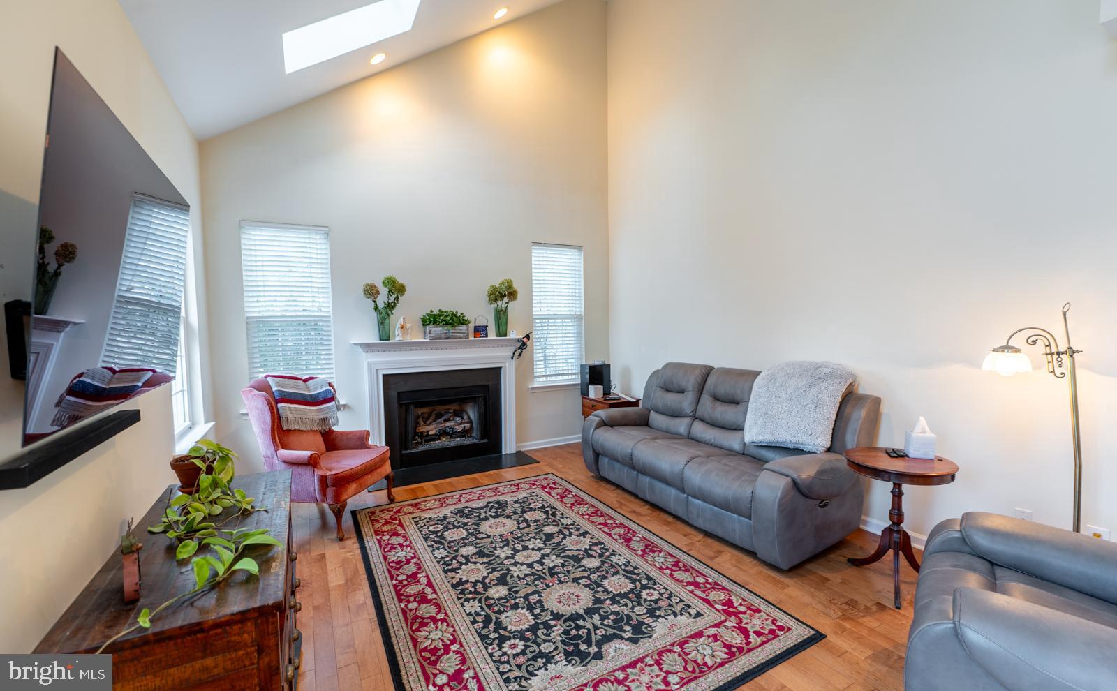 CHESTNUT GROVE - Residential