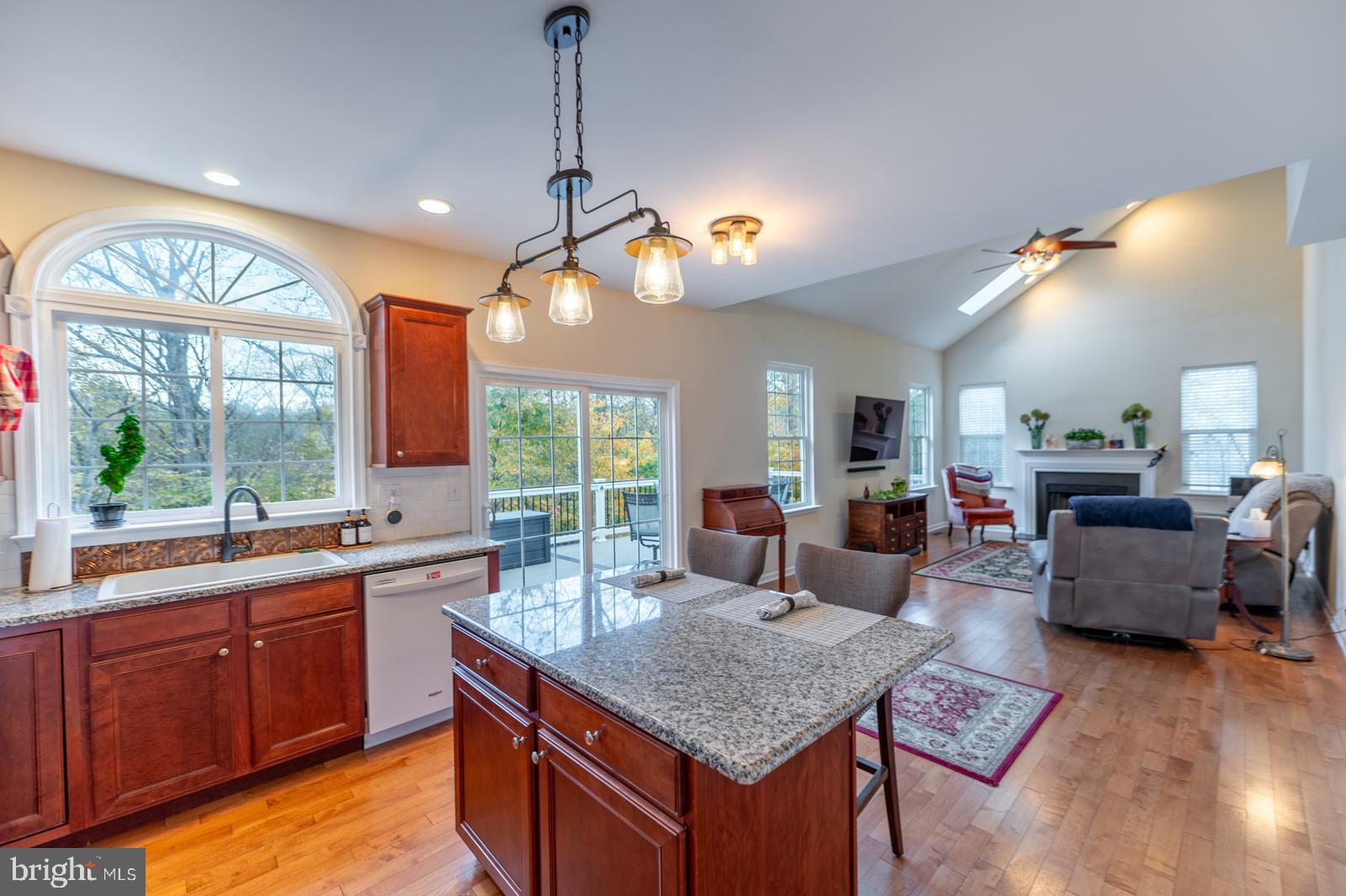 CHESTNUT GROVE - Residential