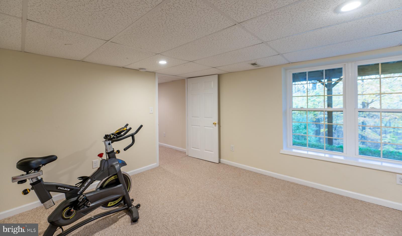 CHESTNUT GROVE - Residential