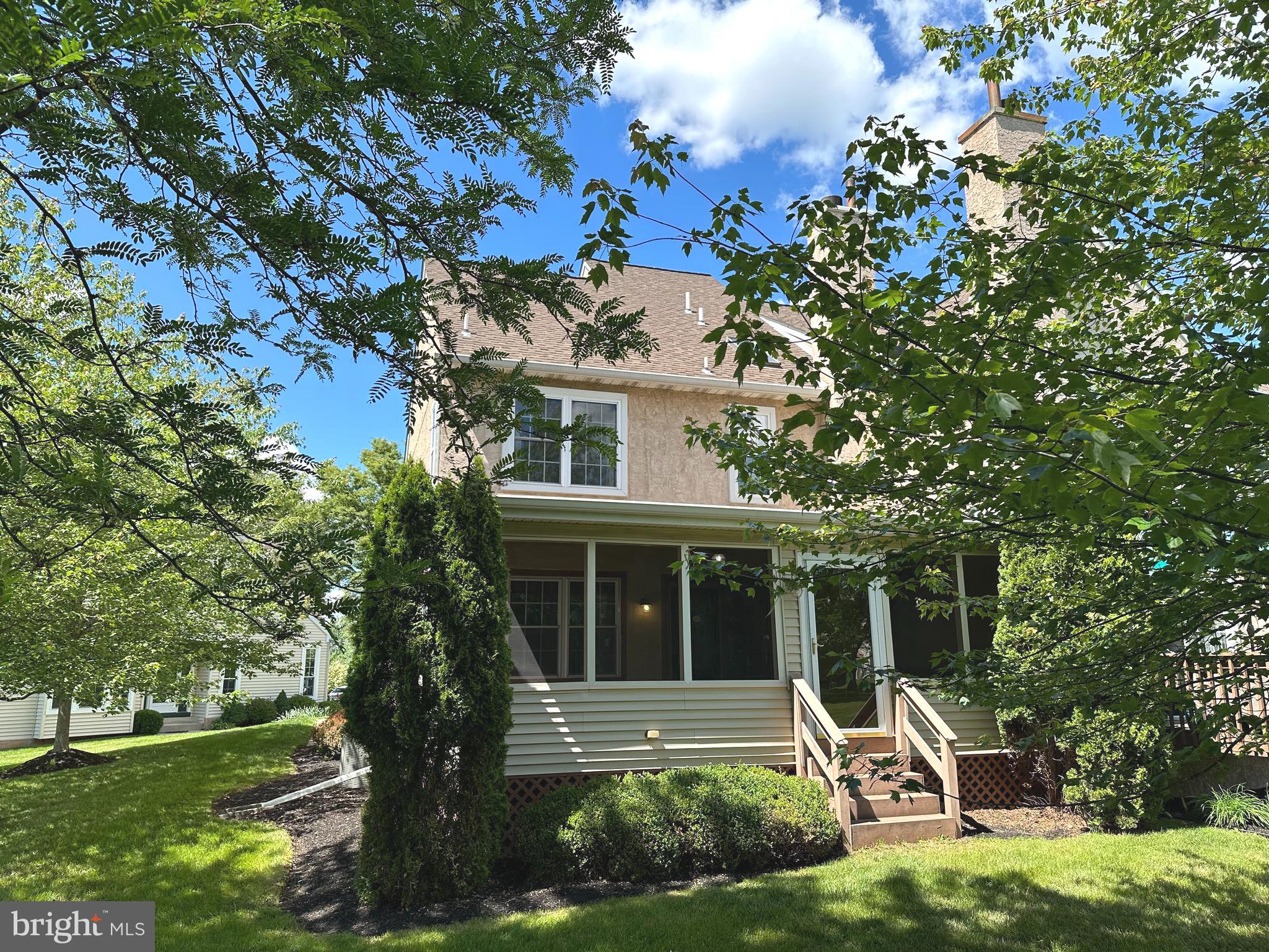 448 COUNTRY CLUB DRIVE