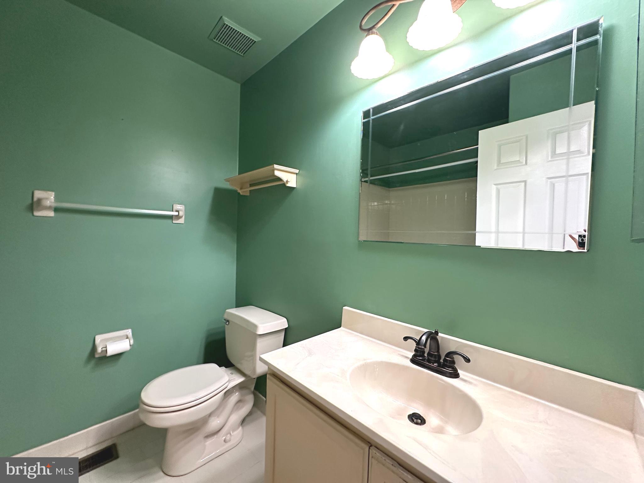 PINE CREST - Residential