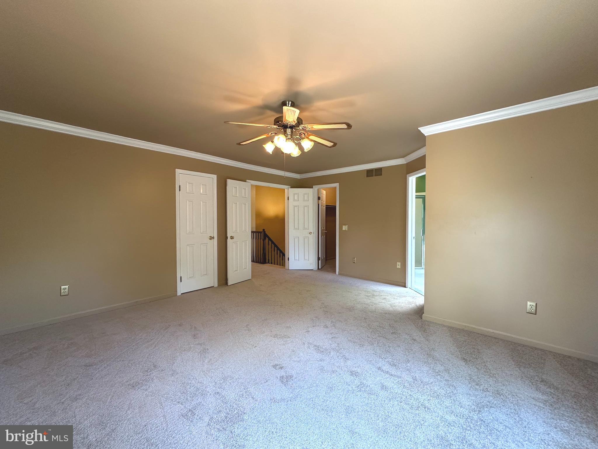 PINE CREST - Residential