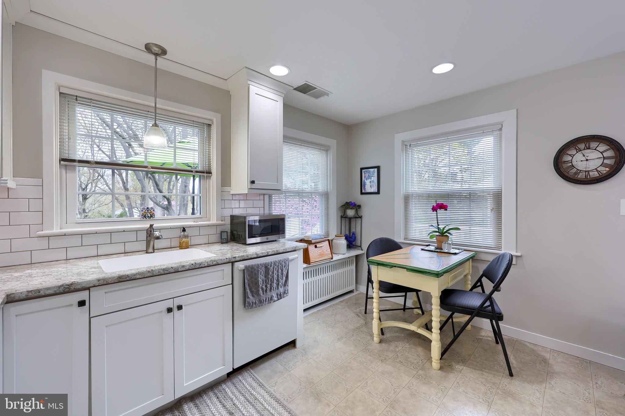 BLOOMINGDALE - Residential