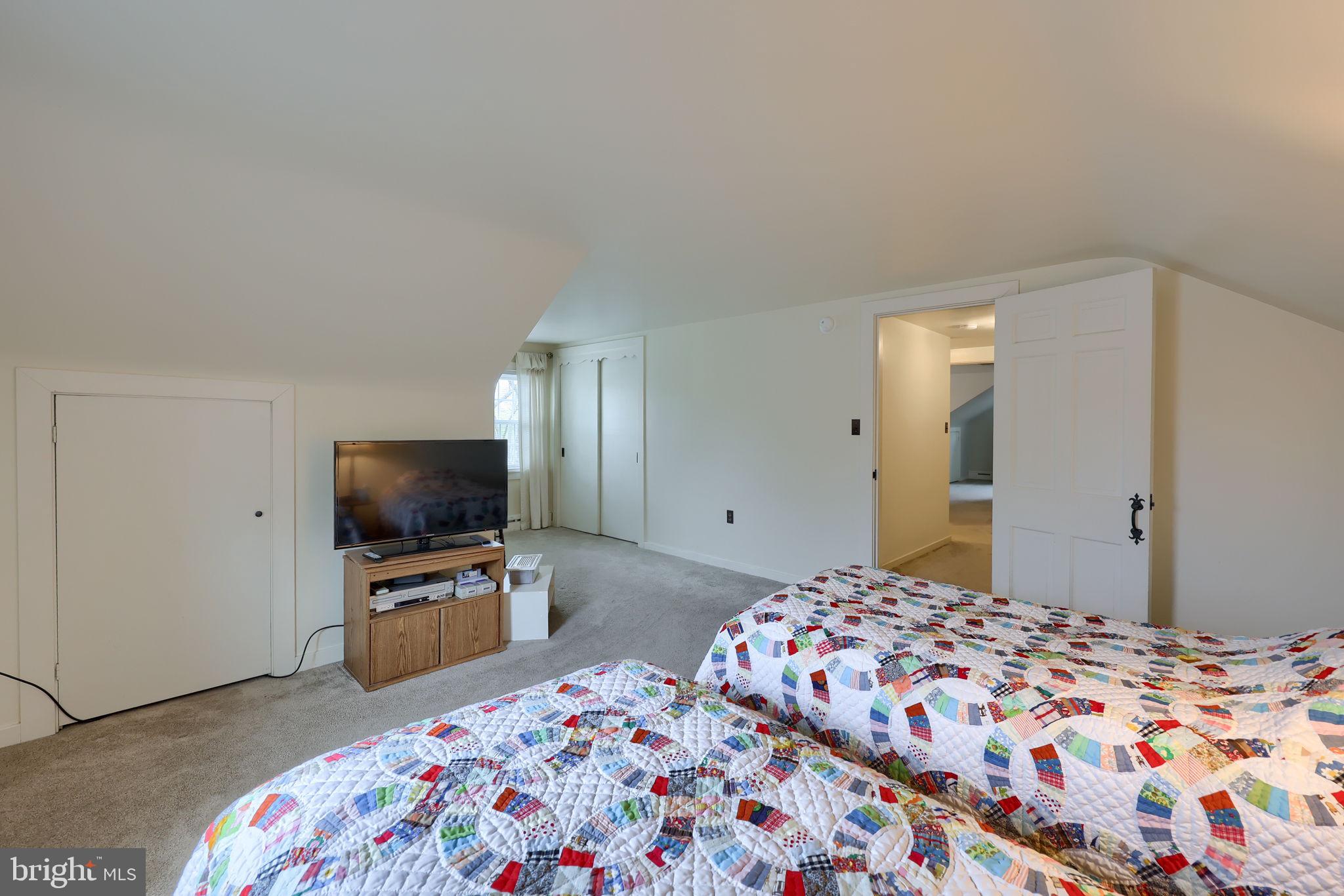 BLOOMINGDALE - Residential
