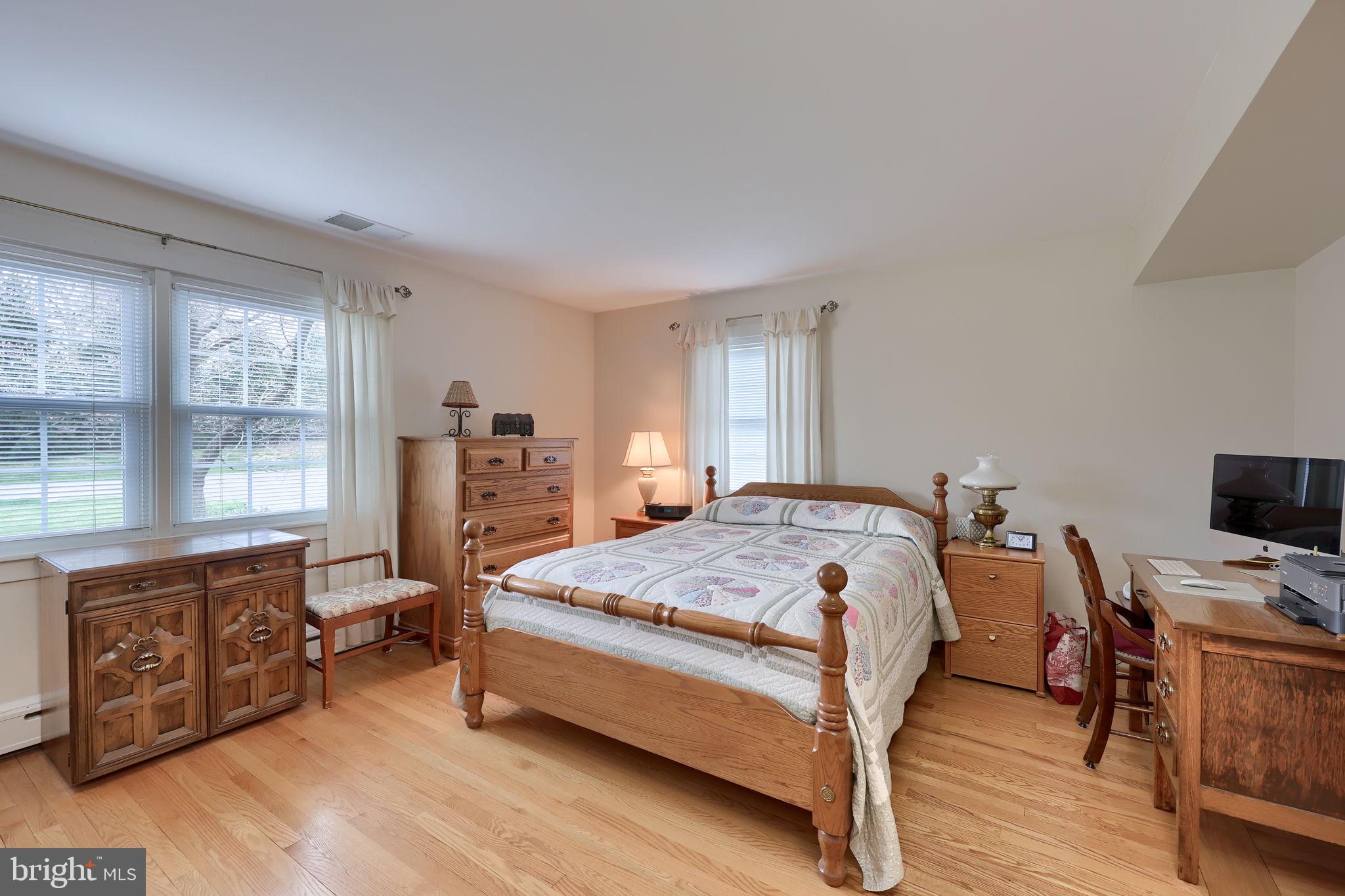 BLOOMINGDALE - Residential