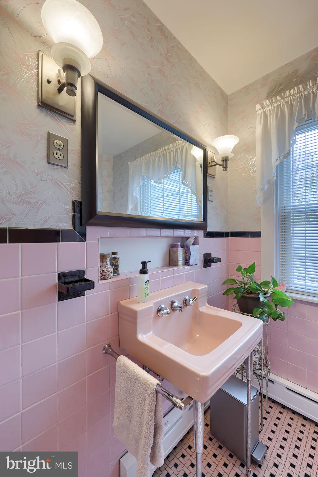BLOOMINGDALE - Residential