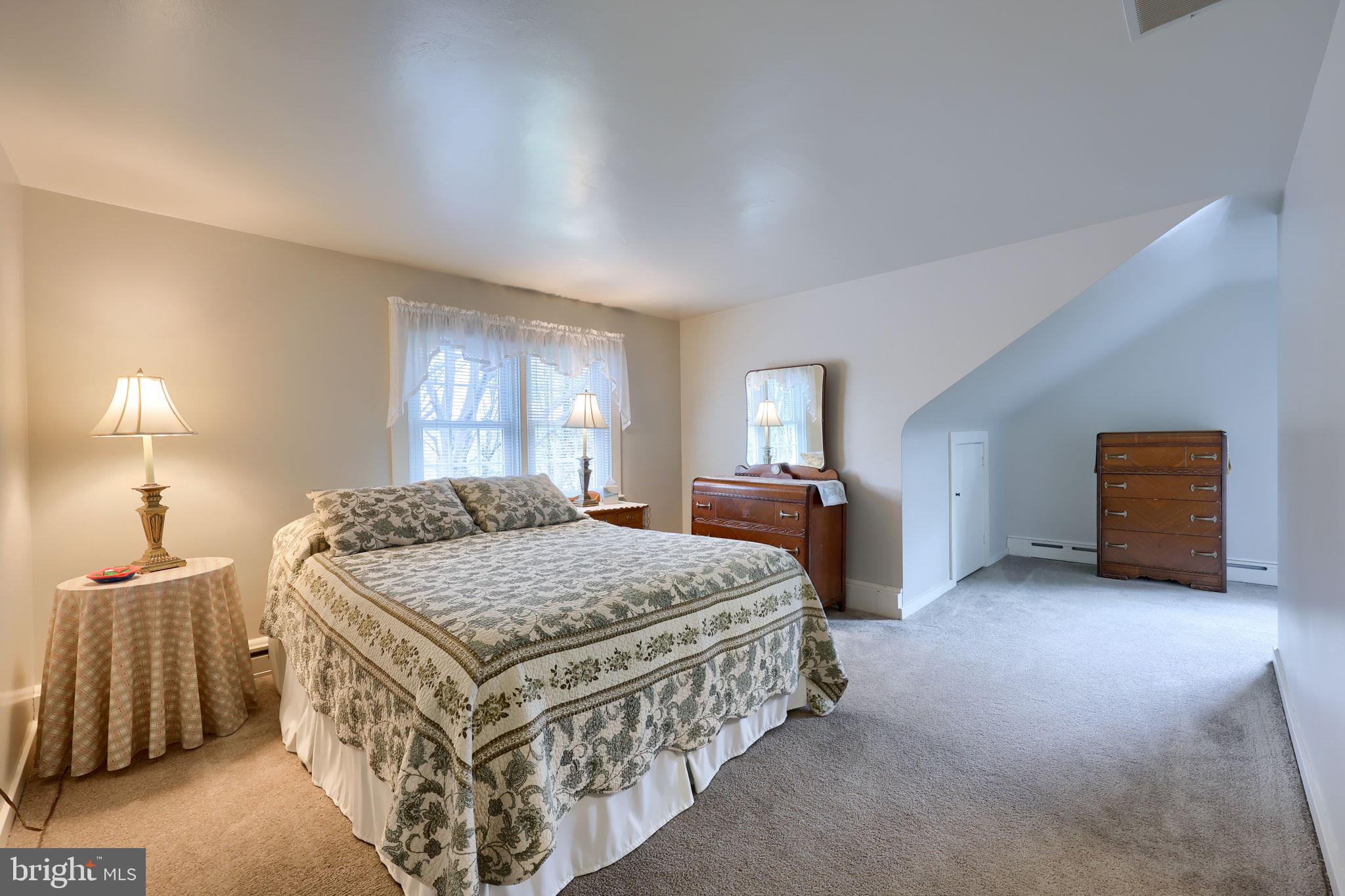 BLOOMINGDALE - Residential